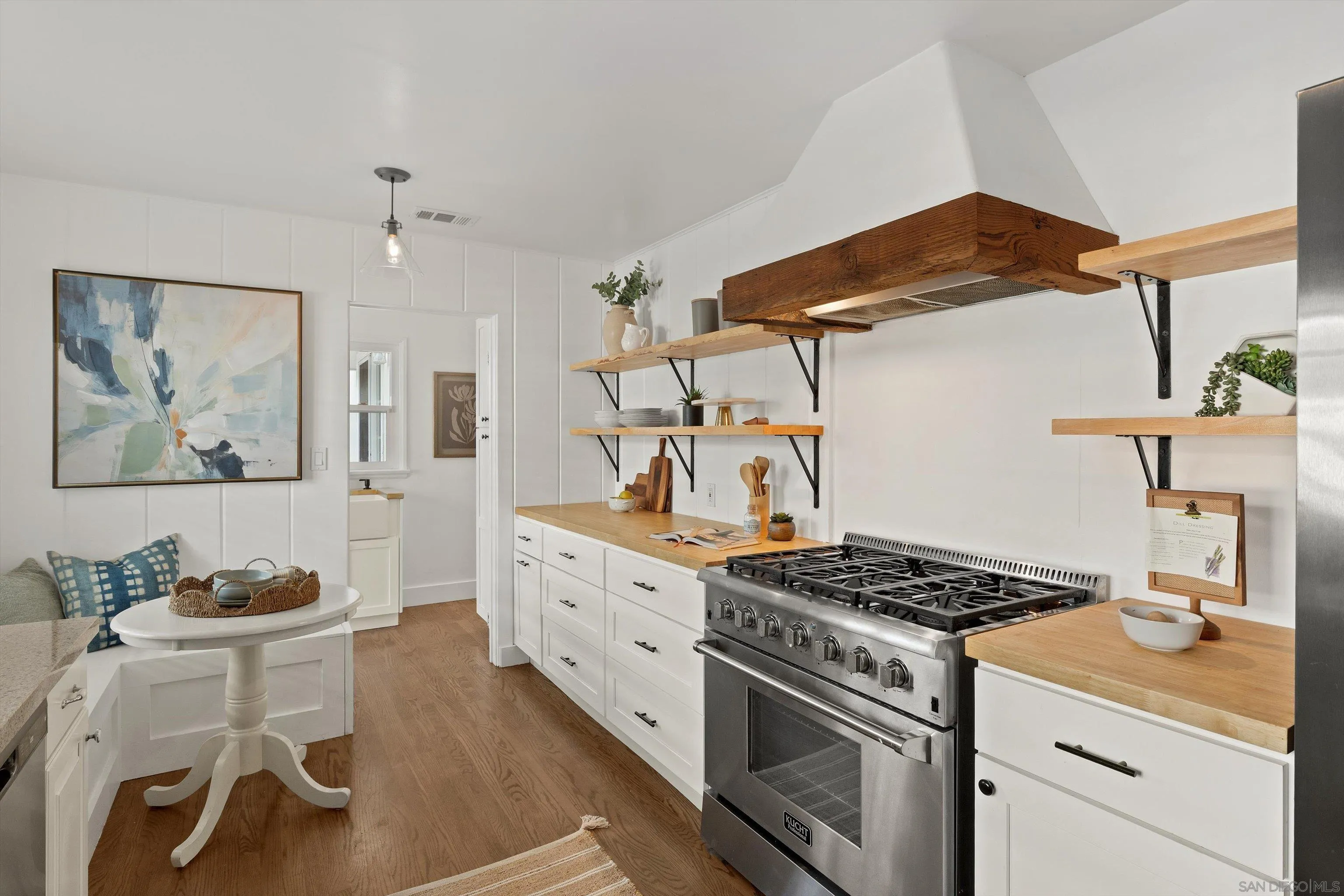 https://cdn.realtyfeed.com/cdn/127/260017730/b6845b19ff99d14763415d601081cce0.webp