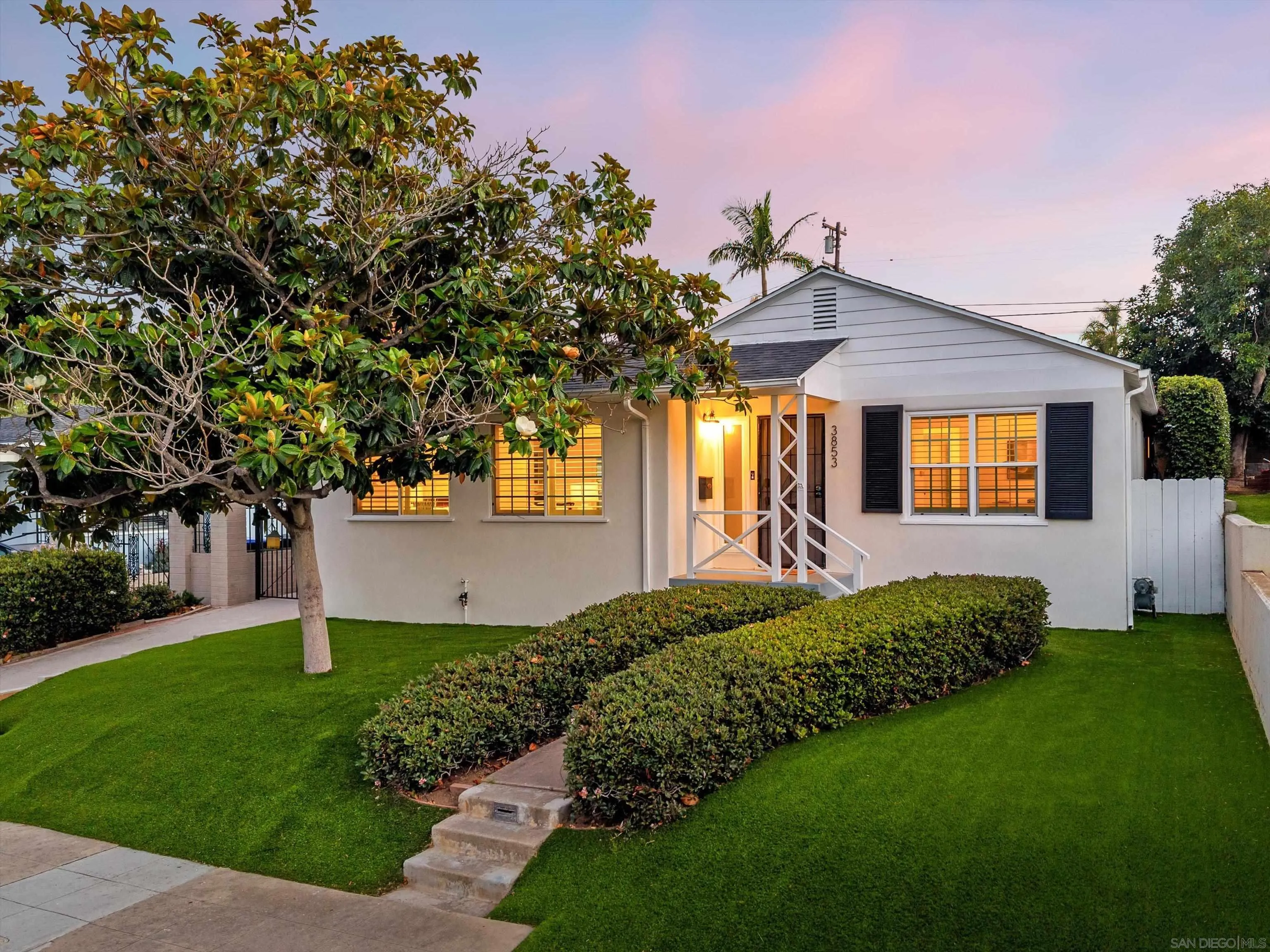 https://cdn.realtyfeed.com/cdn/127/260017730/f6a6ac74ea90c0366a2f7cf8a5e3f865.webp