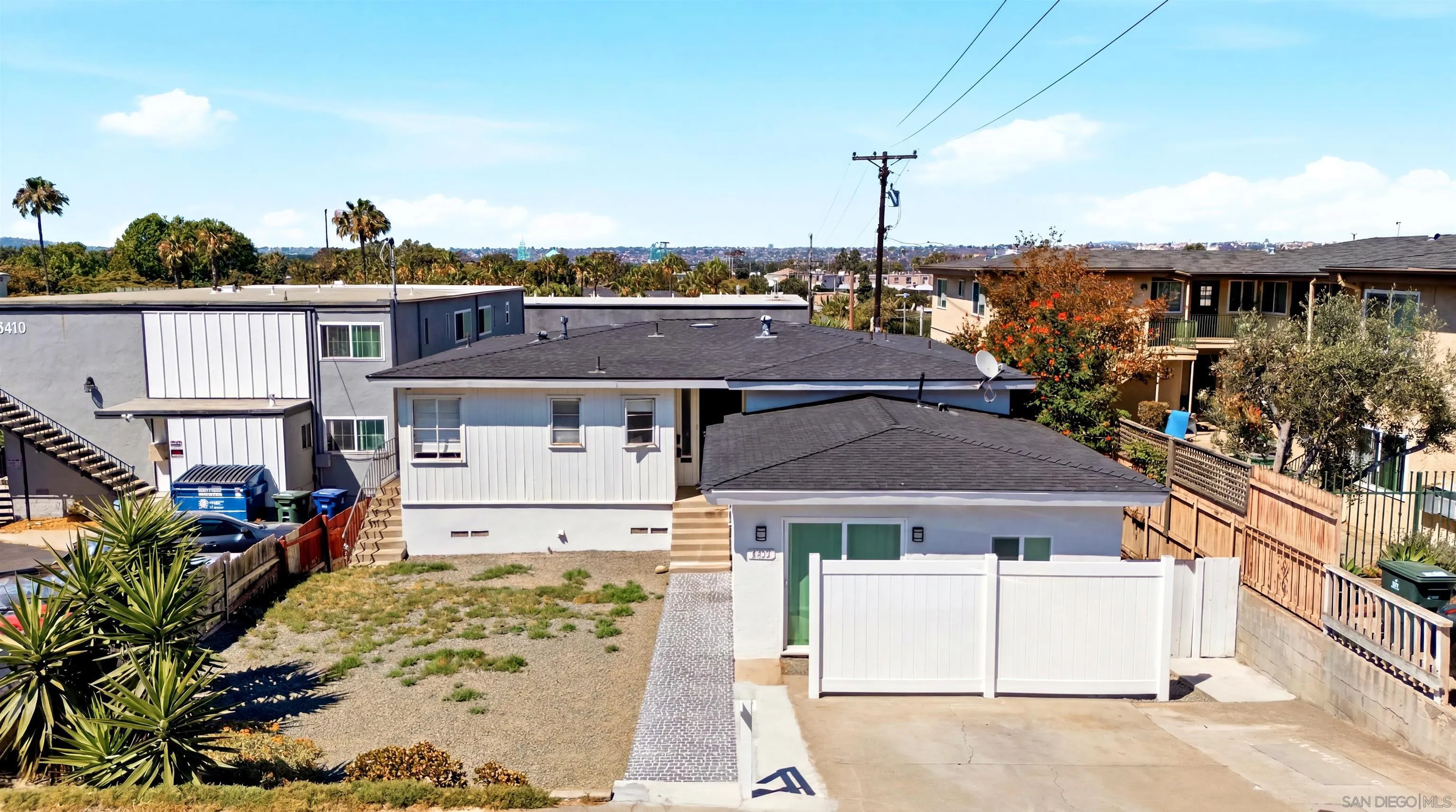 https://cdn.realtyfeed.com/cdn/127/260017736/09b08d357c2fa96d38577f61d49227fd.webp