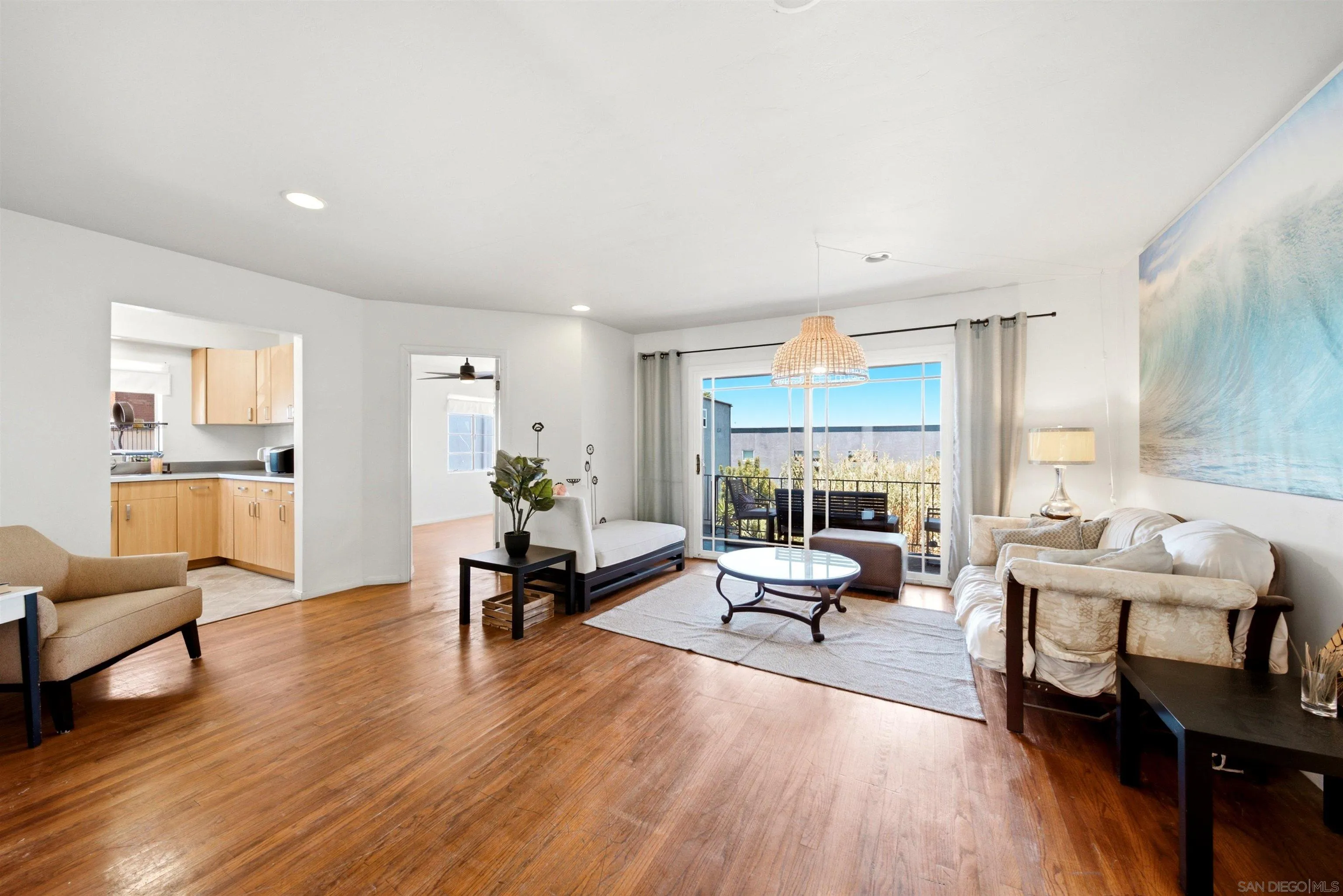 https://cdn.realtyfeed.com/cdn/127/260017736/0d7b089515cf1a33a25bbef5935ba2d2.webp