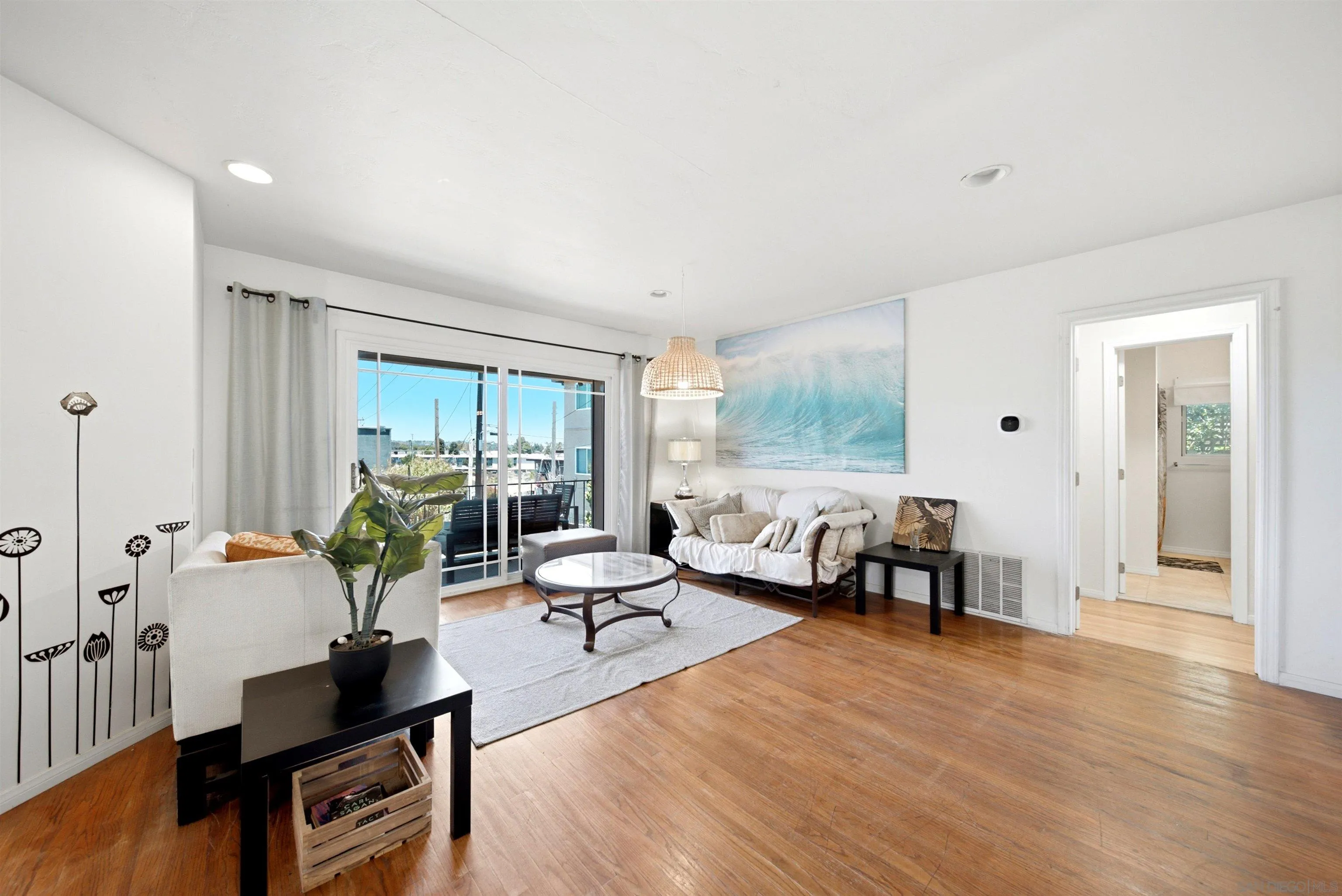 https://cdn.realtyfeed.com/cdn/127/260017736/5342b513225f71bad2e255a5f1d7439b.webp