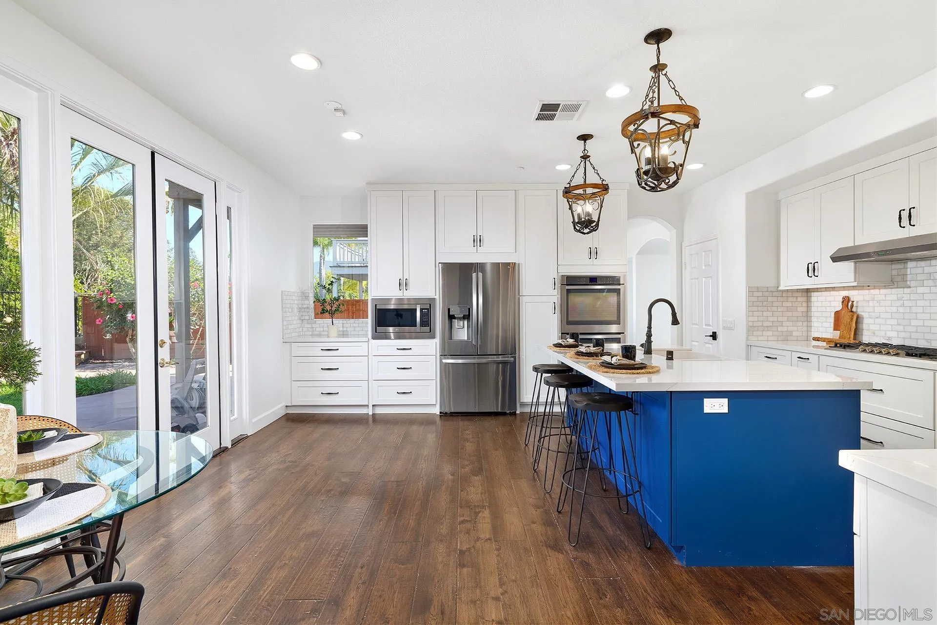 https://cdn.realtyfeed.com/cdn/127/260017749/6a54e6f71e7d12ecb5f97289b83eeff4.webp