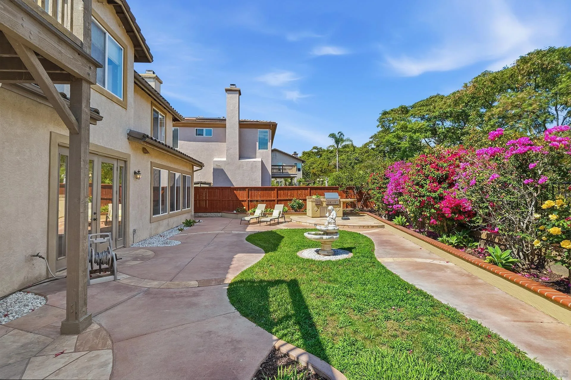 https://cdn.realtyfeed.com/cdn/127/260017749/db8be090bc25ec22aab7f34be527c4ee.webp