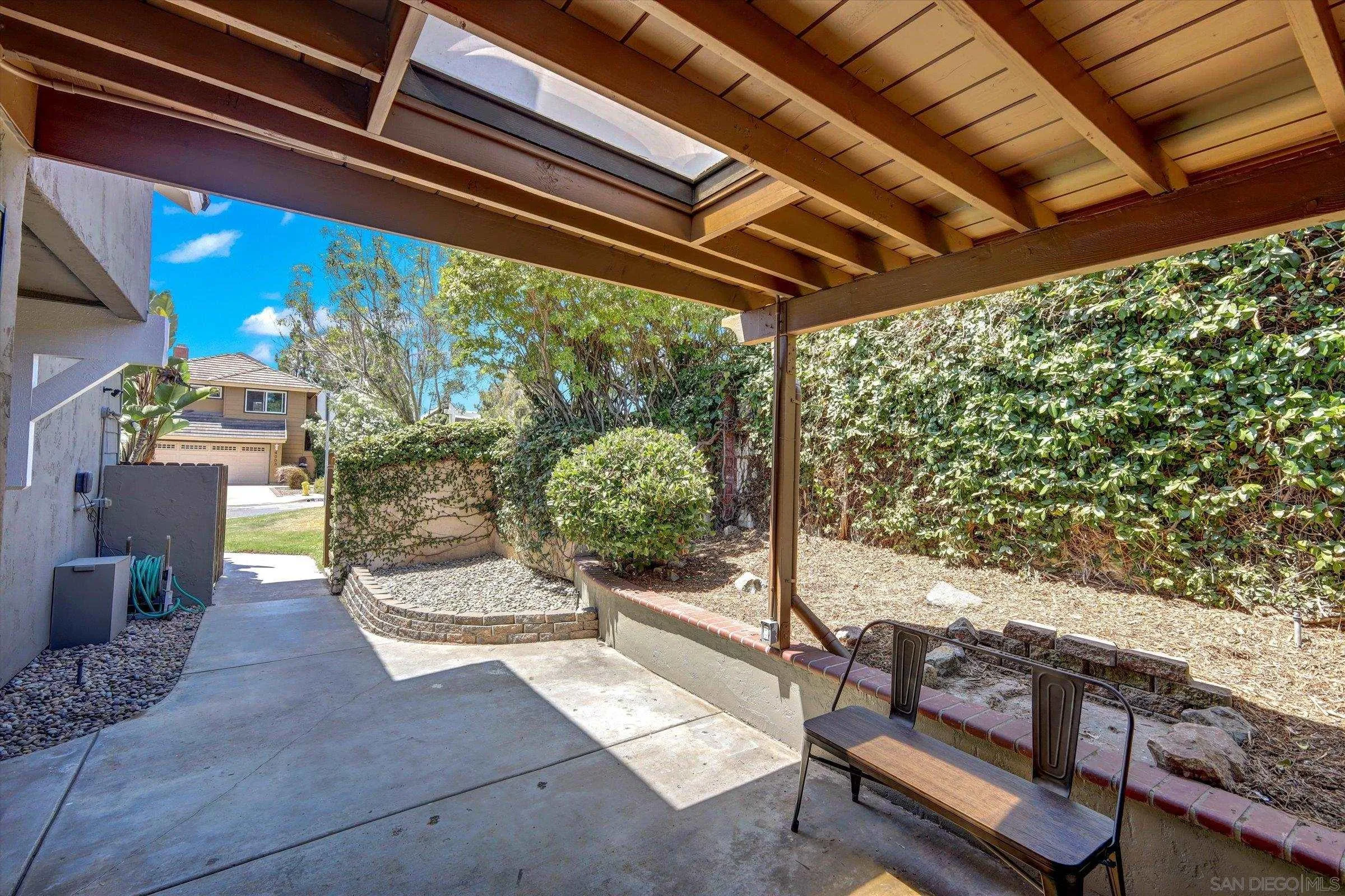 https://cdn.realtyfeed.com/cdn/127/260017769/598a36a30c78d353f44c41e28f2a25d2.webp