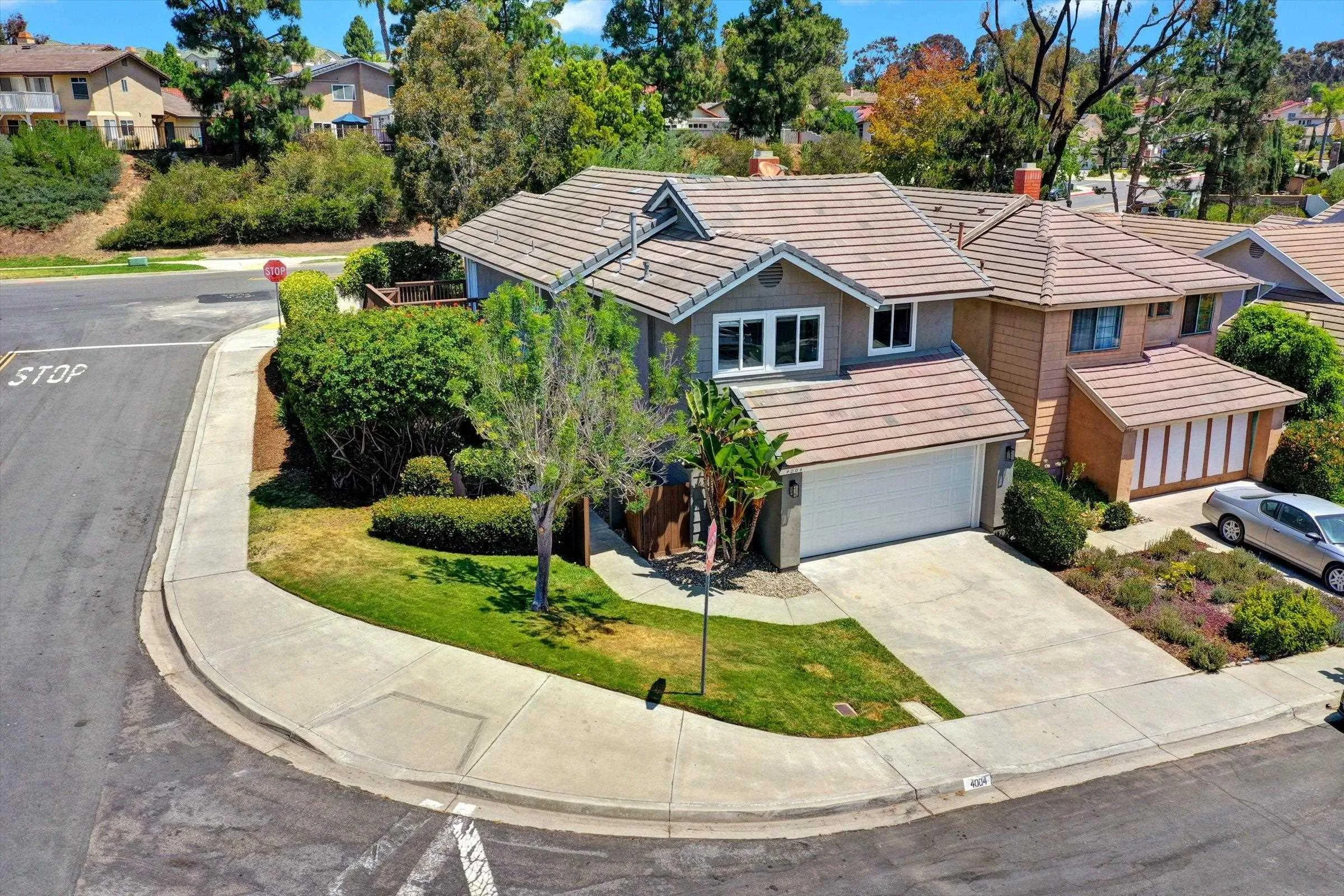 https://cdn.realtyfeed.com/cdn/127/260017769/bd3c9e3dceaf096ead4e0640cce34b99.webp