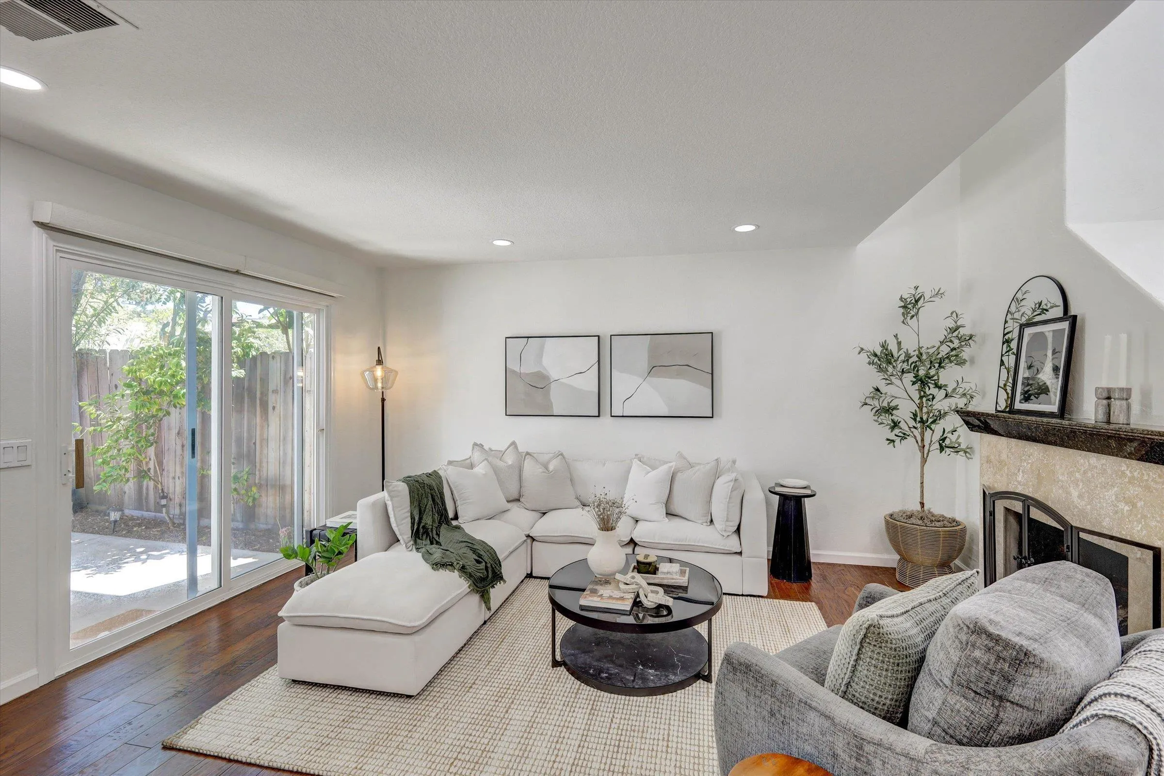 4004 Carmel Springs