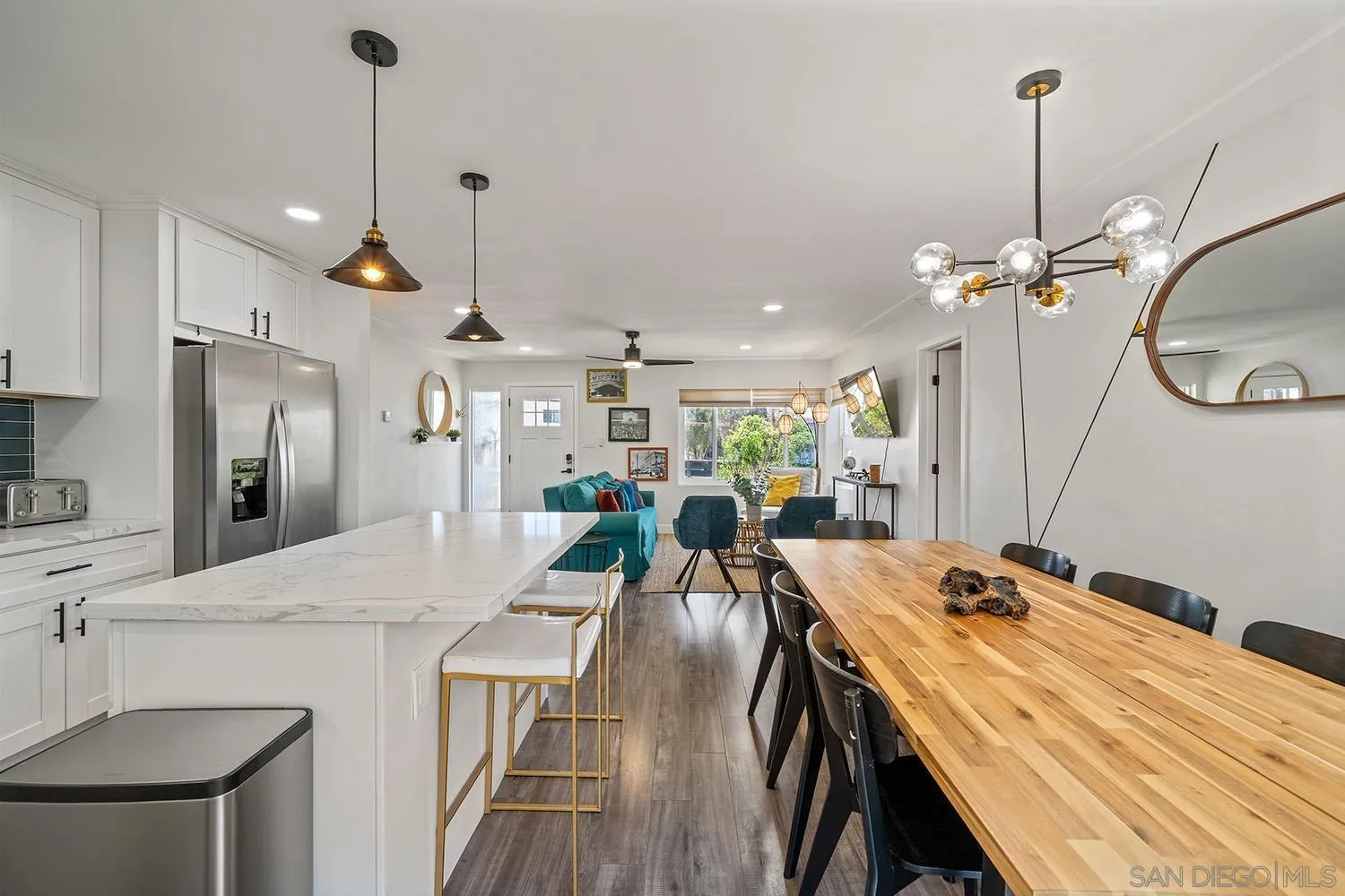 https://cdn.realtyfeed.com/cdn/127/260017782/14206fd58d93f02815805b21070ea40a.webp