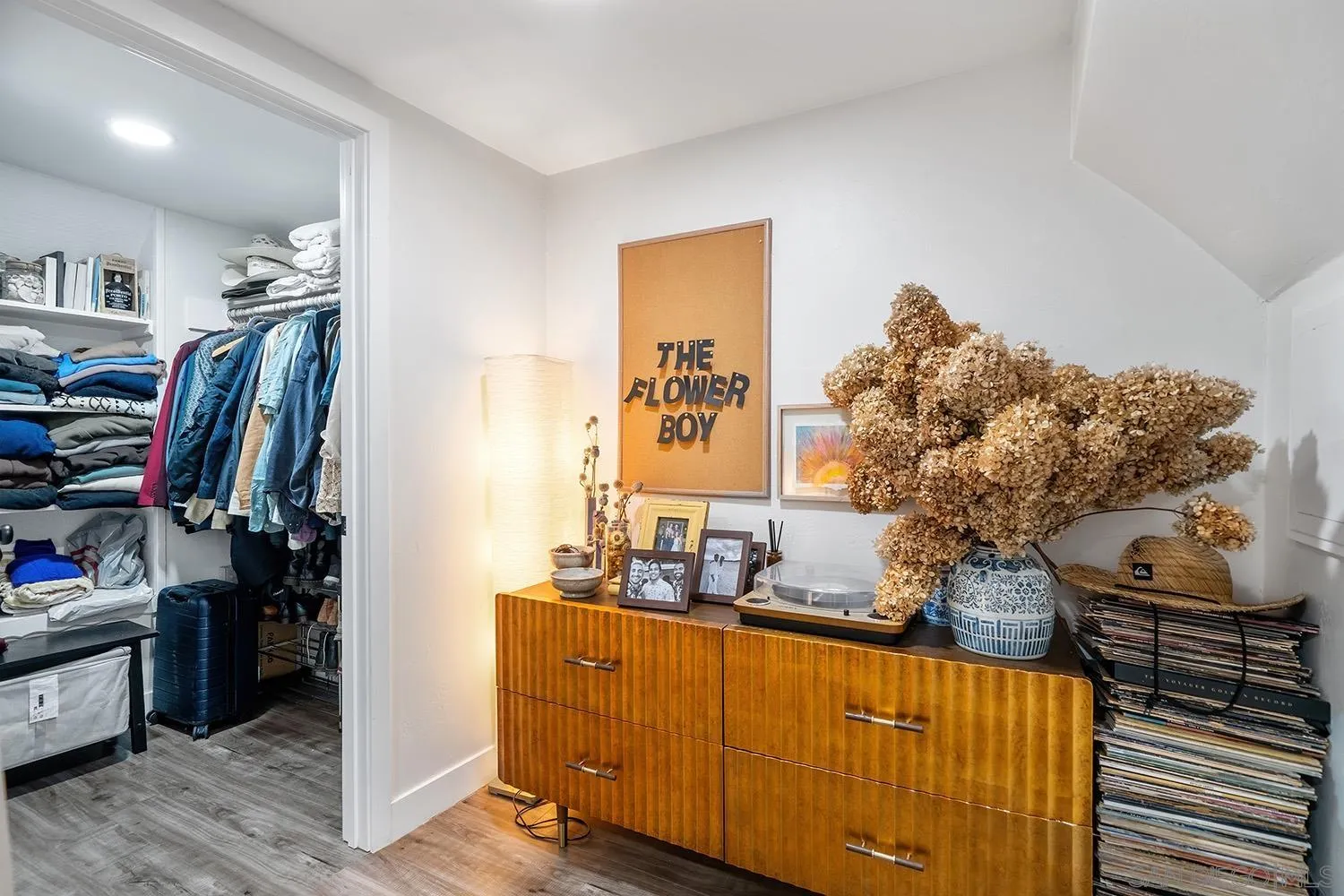 https://cdn.realtyfeed.com/cdn/127/260017782/2fbe191ec3fbd8f07cf529dd2bd1355f.webp