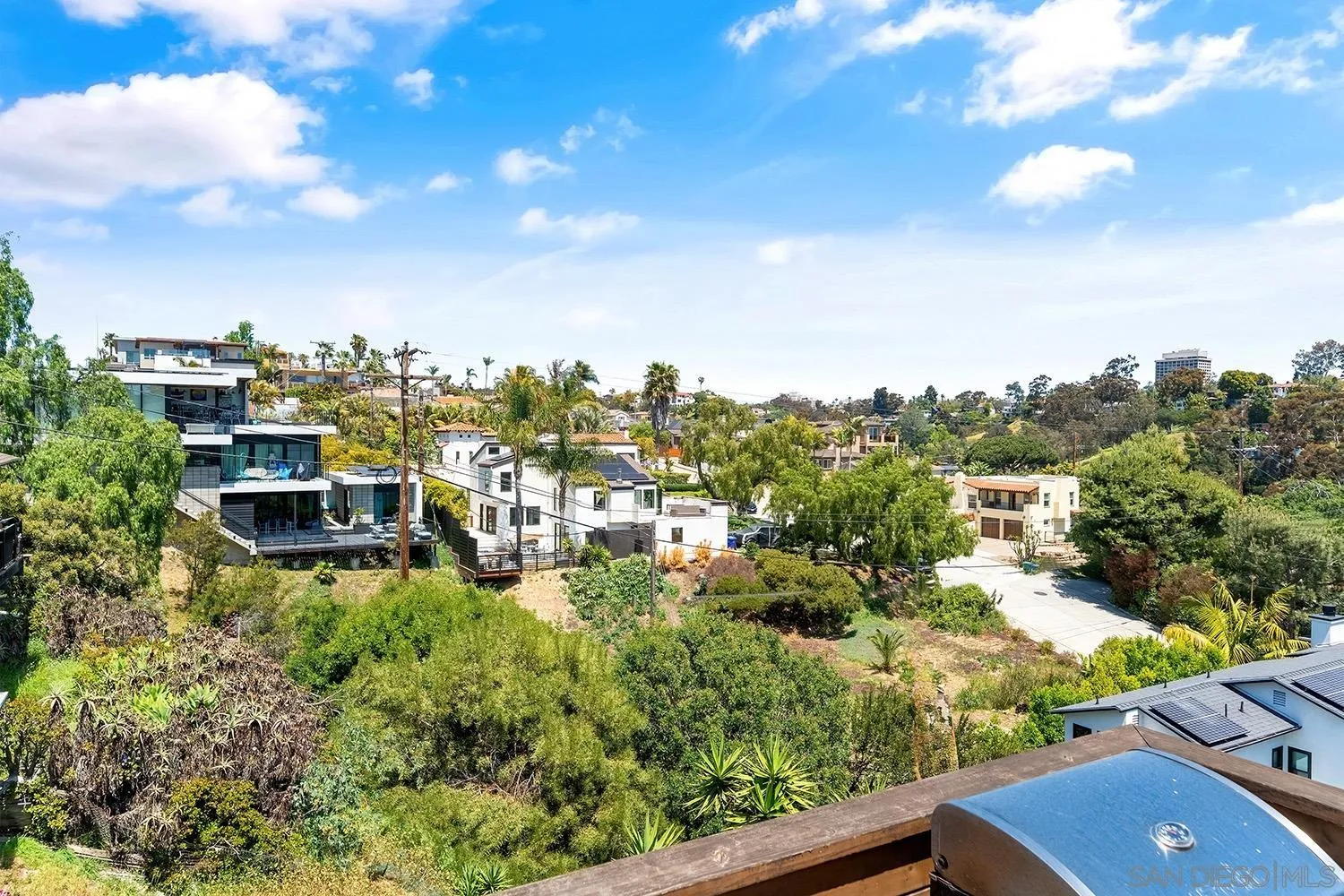 https://cdn.realtyfeed.com/cdn/127/260017782/5553c492ea23f54d34476391a710af77.webp