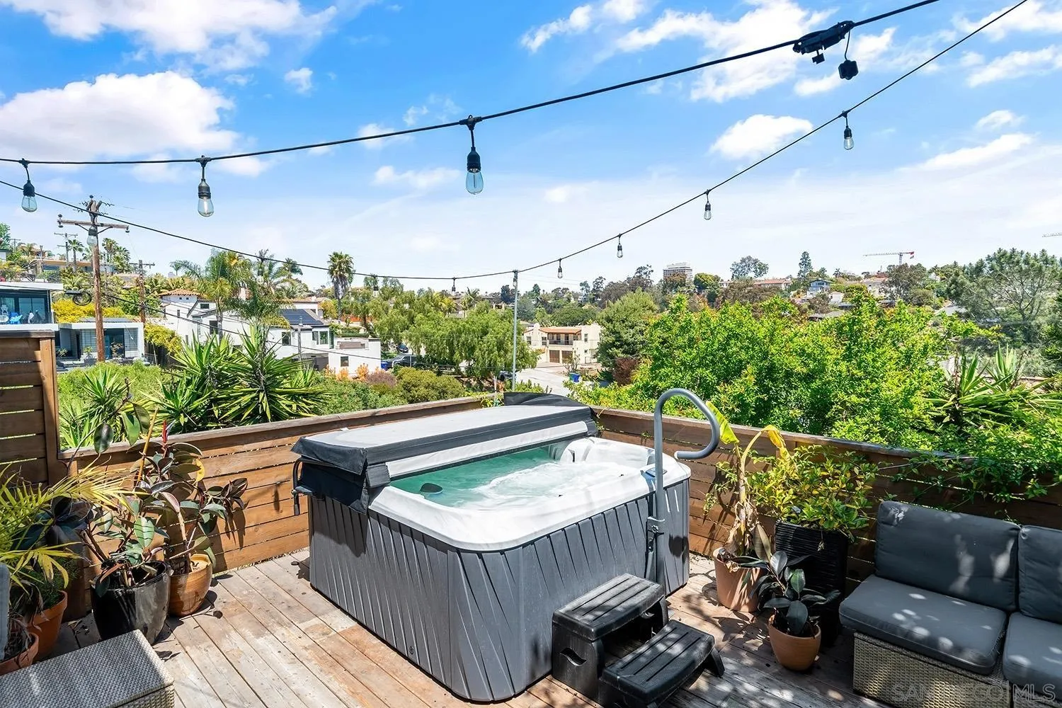 https://cdn.realtyfeed.com/cdn/127/260017782/58ebaf76f1a4dca249b07a2753dd4fe8.webp