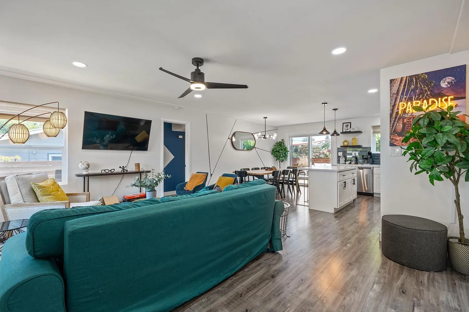 https://cdn.realtyfeed.com/cdn/127/260017782/9d02bf1adb2db98cd4e19664d864c7c9.webp