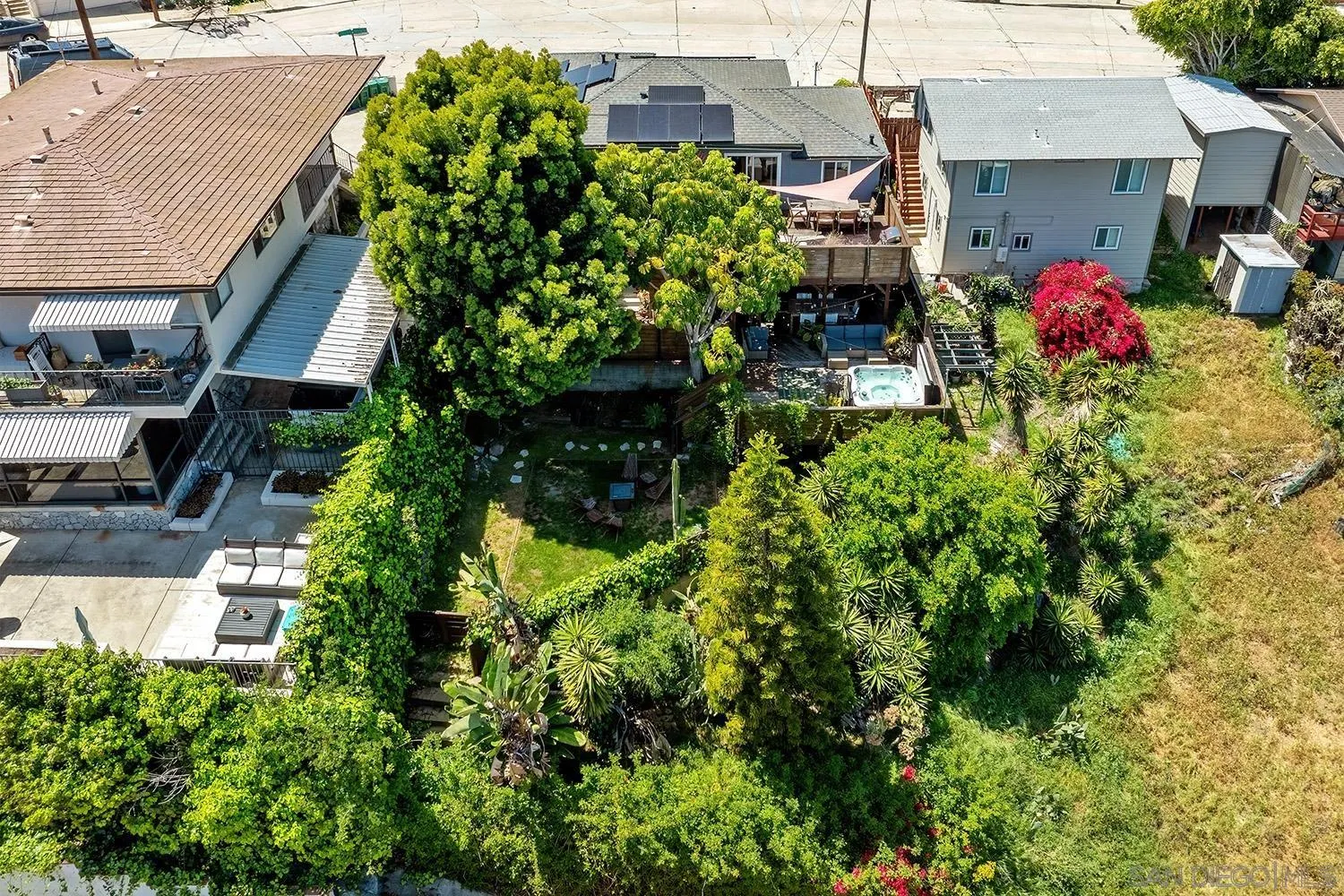 https://cdn.realtyfeed.com/cdn/127/260017782/9f7214fe480707fafc91759f51b63091.webp