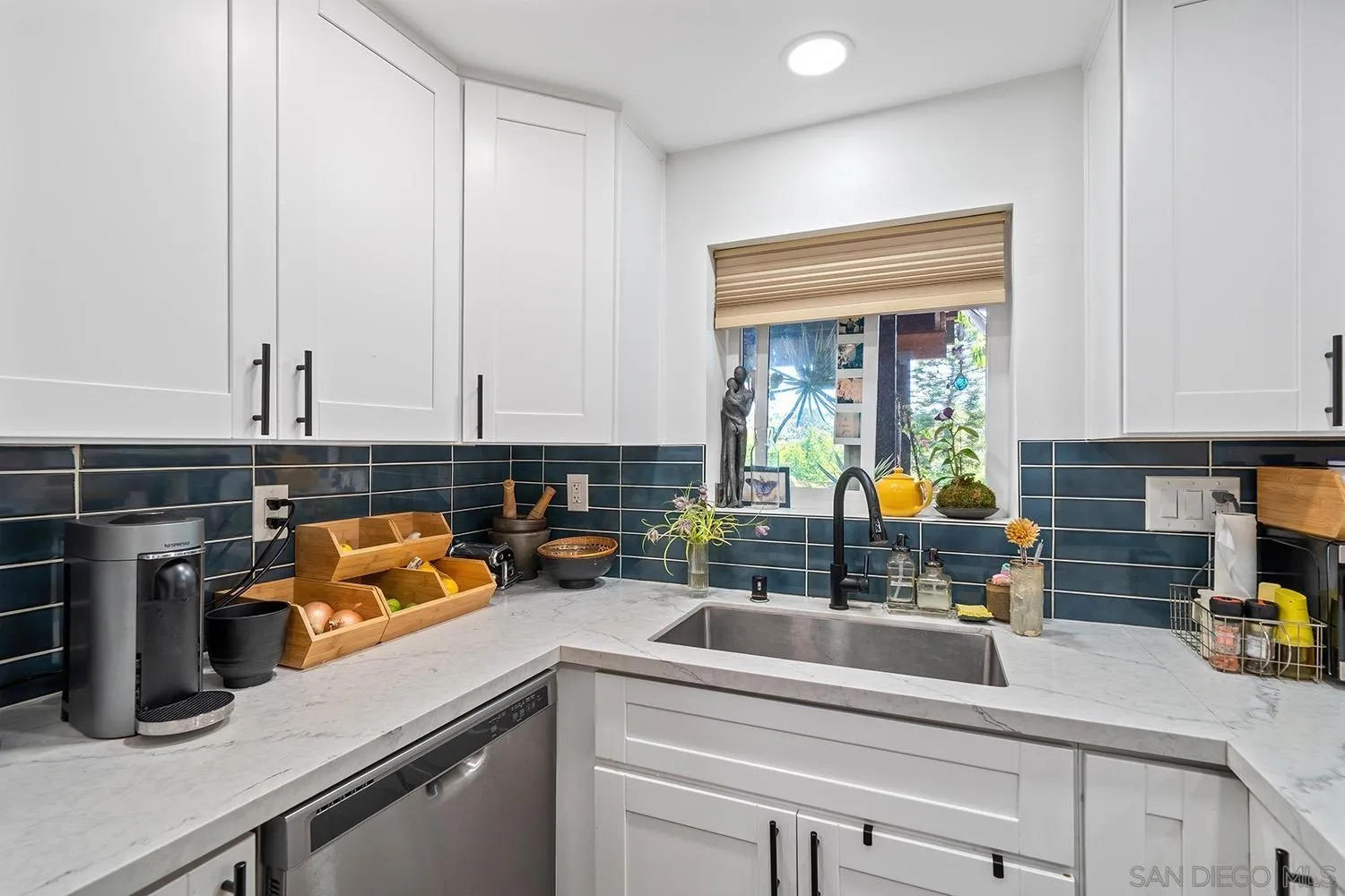 https://cdn.realtyfeed.com/cdn/127/260017782/ad3cc085a011502c73d356ac62071c52.webp