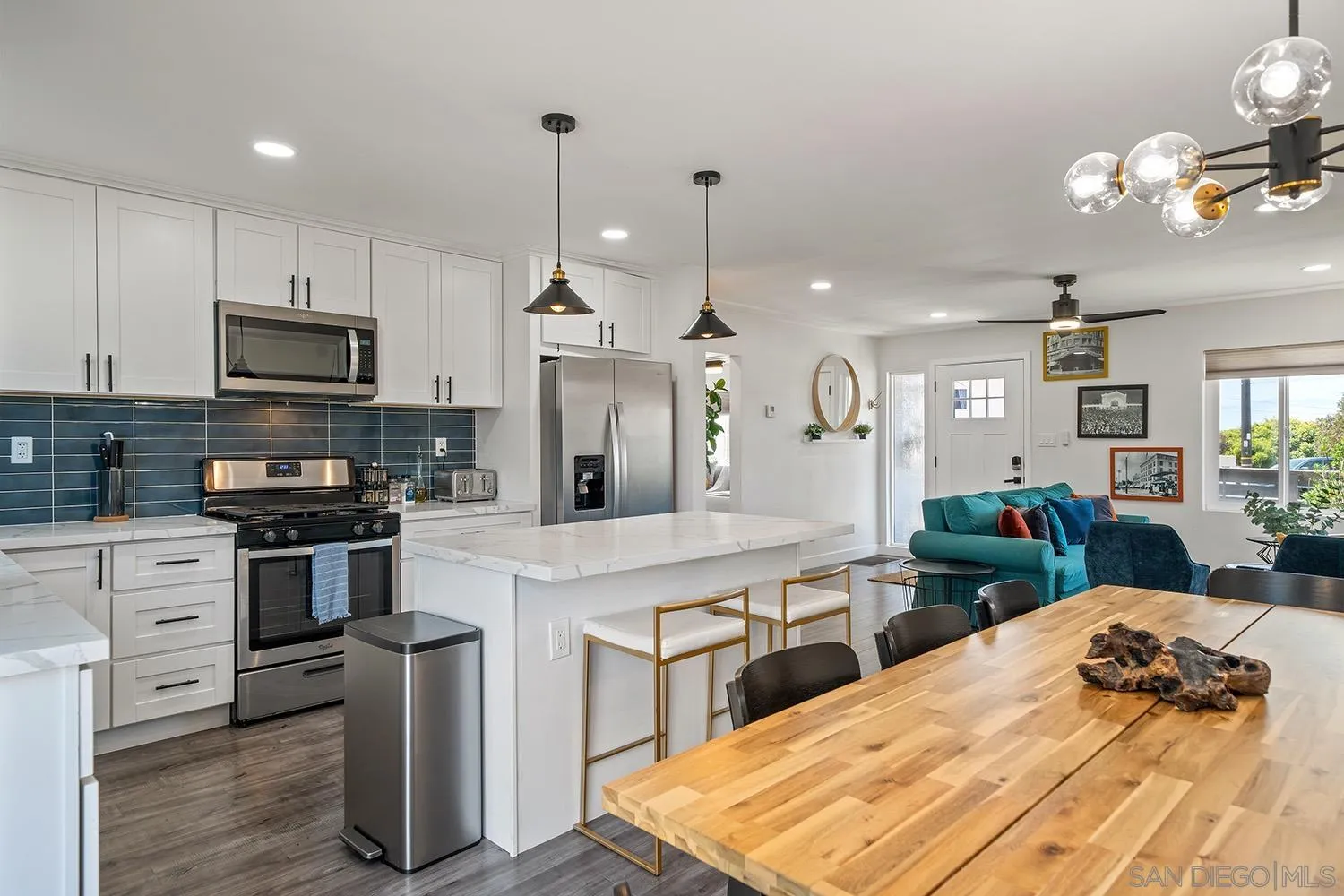 https://cdn.realtyfeed.com/cdn/127/260017782/e54957612d5106fcf8ee90af83d256b6.webp