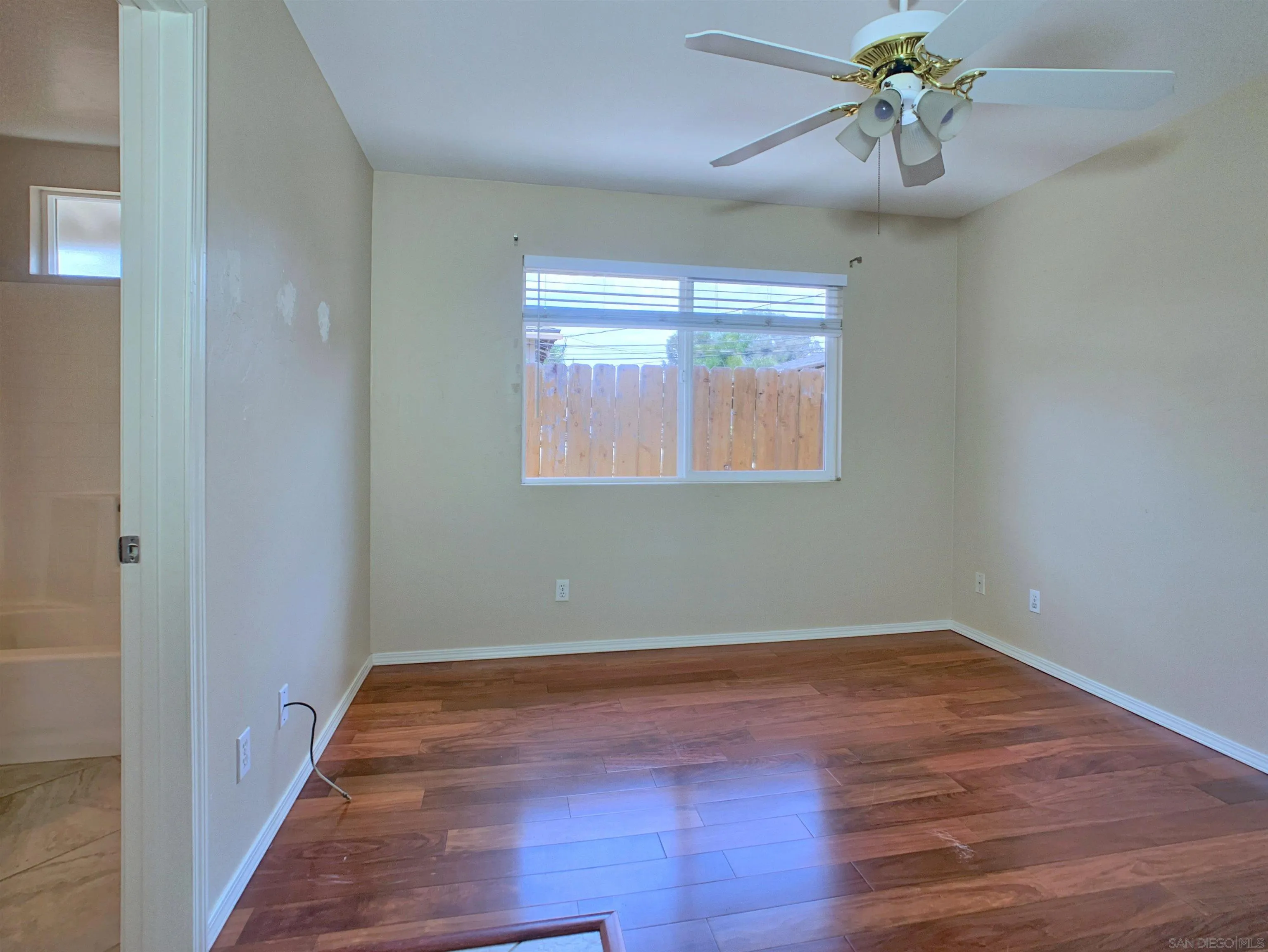 https://cdn.realtyfeed.com/cdn/127/260017784/61d1c12d3fc5ec5f4075dfbae87b408b.webp