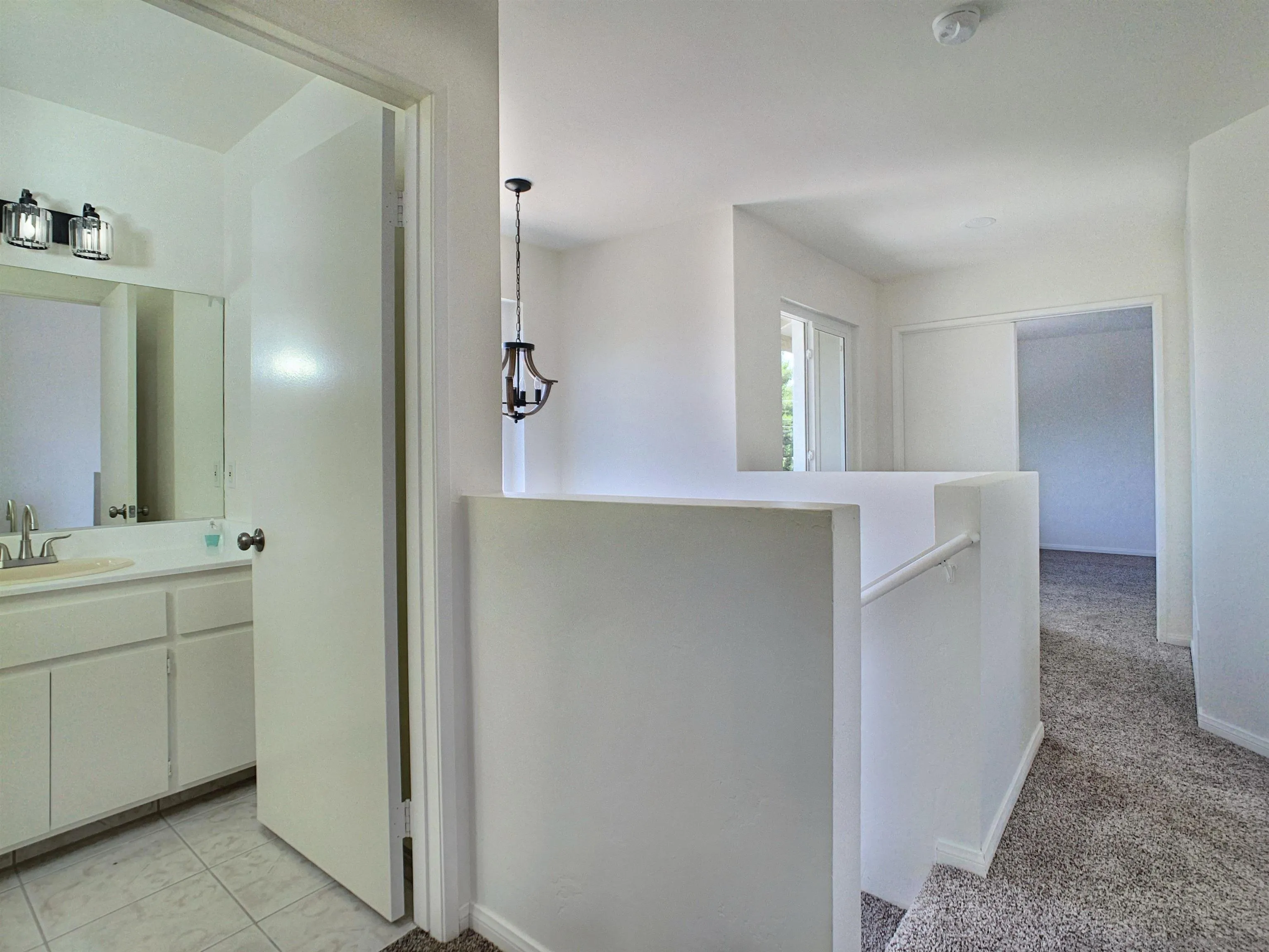 https://cdn.realtyfeed.com/cdn/127/260017784/caf8ede779c1ce7fadfaadf220d981a7.webp