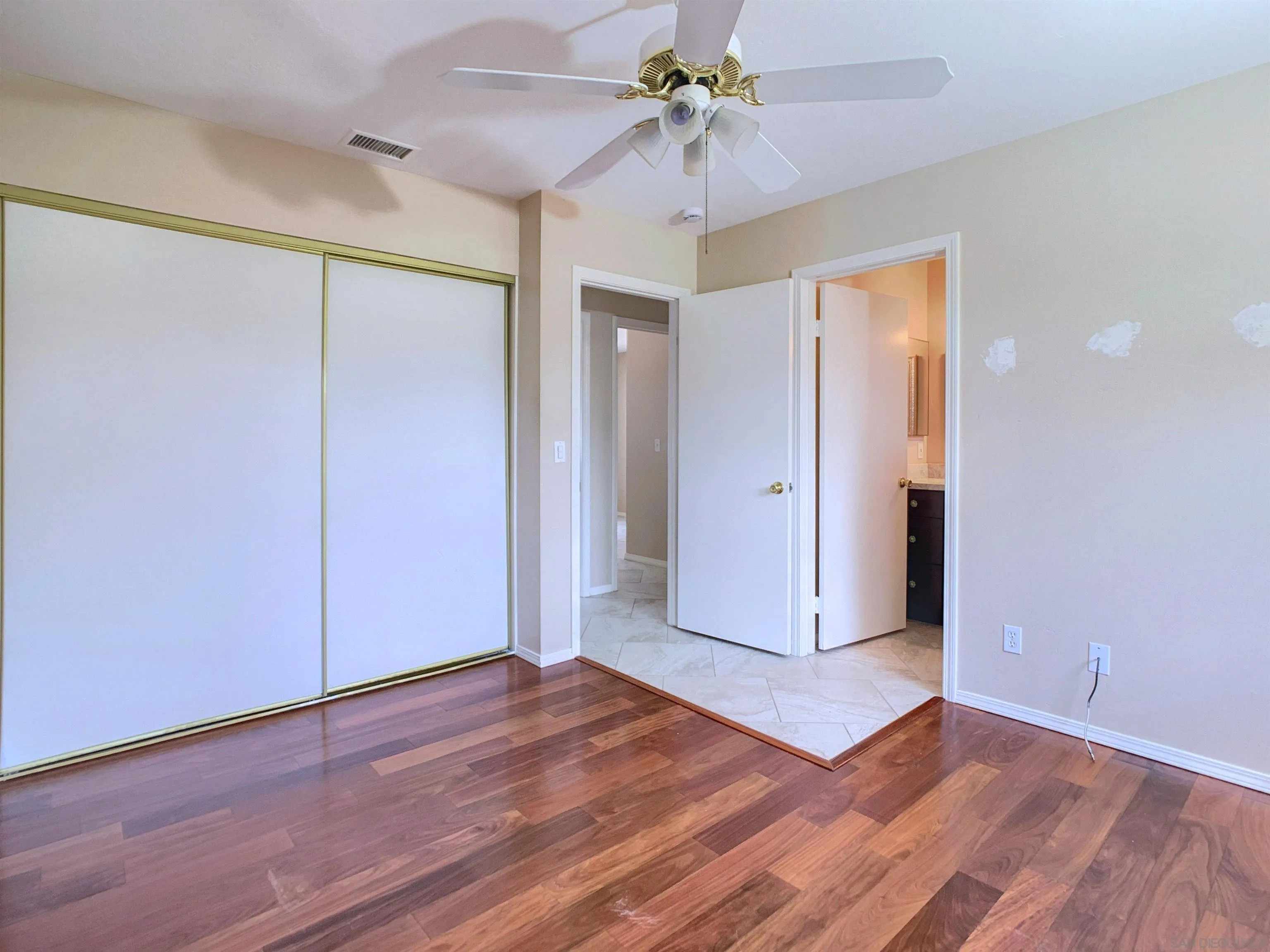 https://cdn.realtyfeed.com/cdn/127/260017784/d83080478a0caf2331ea65204149df07.webp