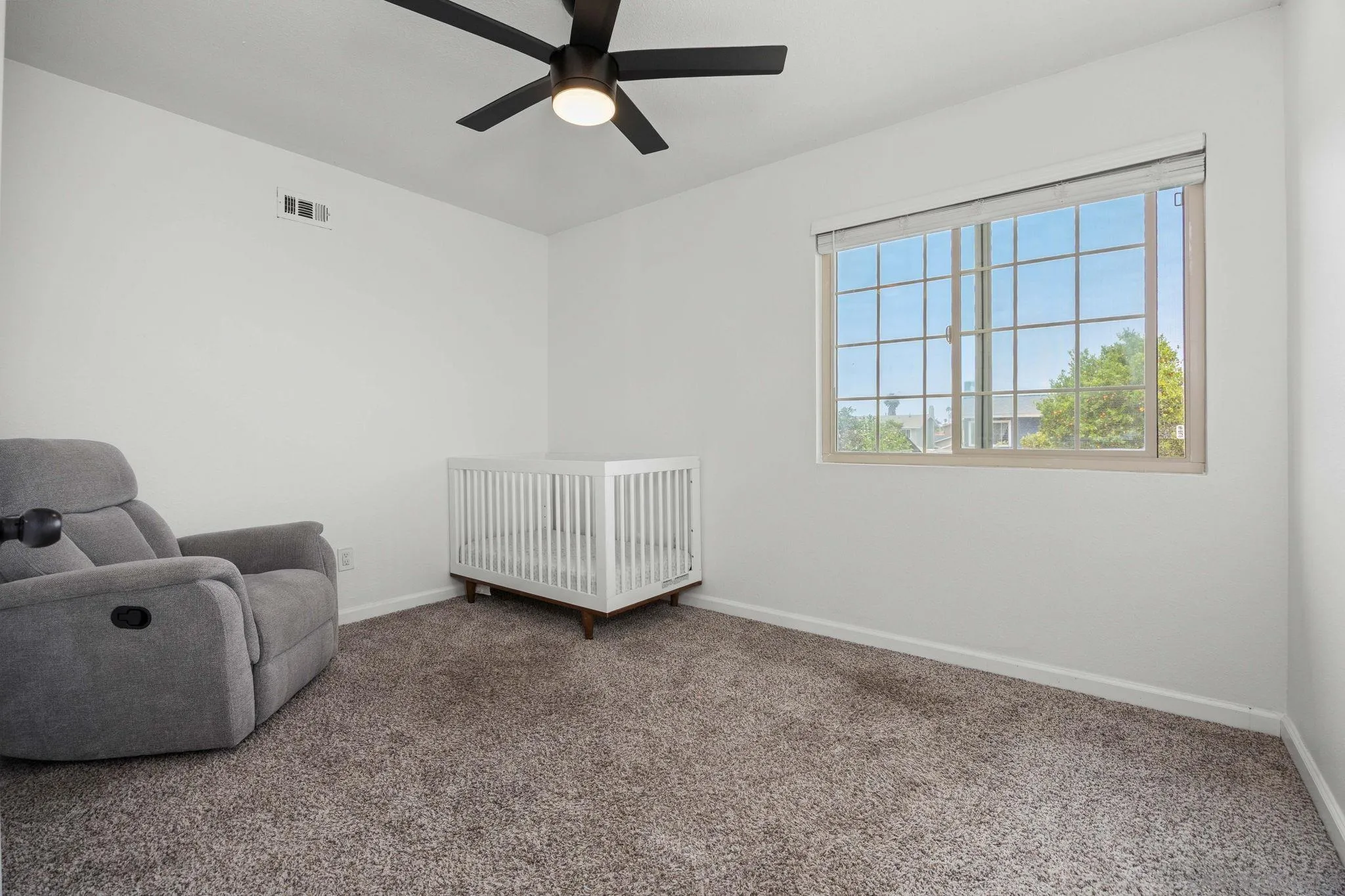 1406 Green Bay