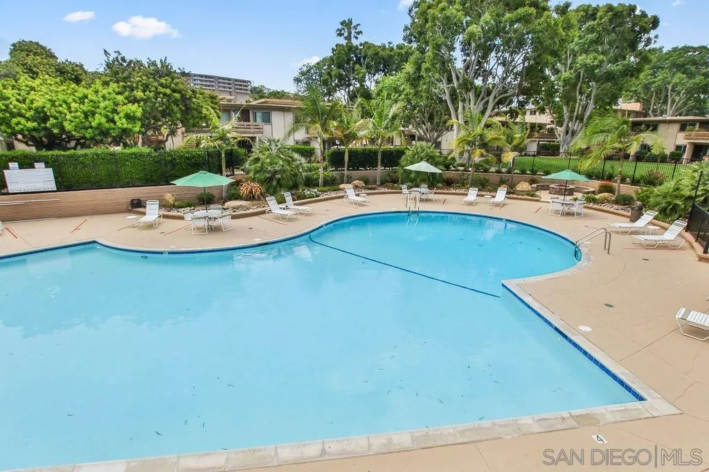 https://cdn.realtyfeed.com/cdn/127/260017807/f97e8fb362b5b930c2cdf1f567a174f4.webp