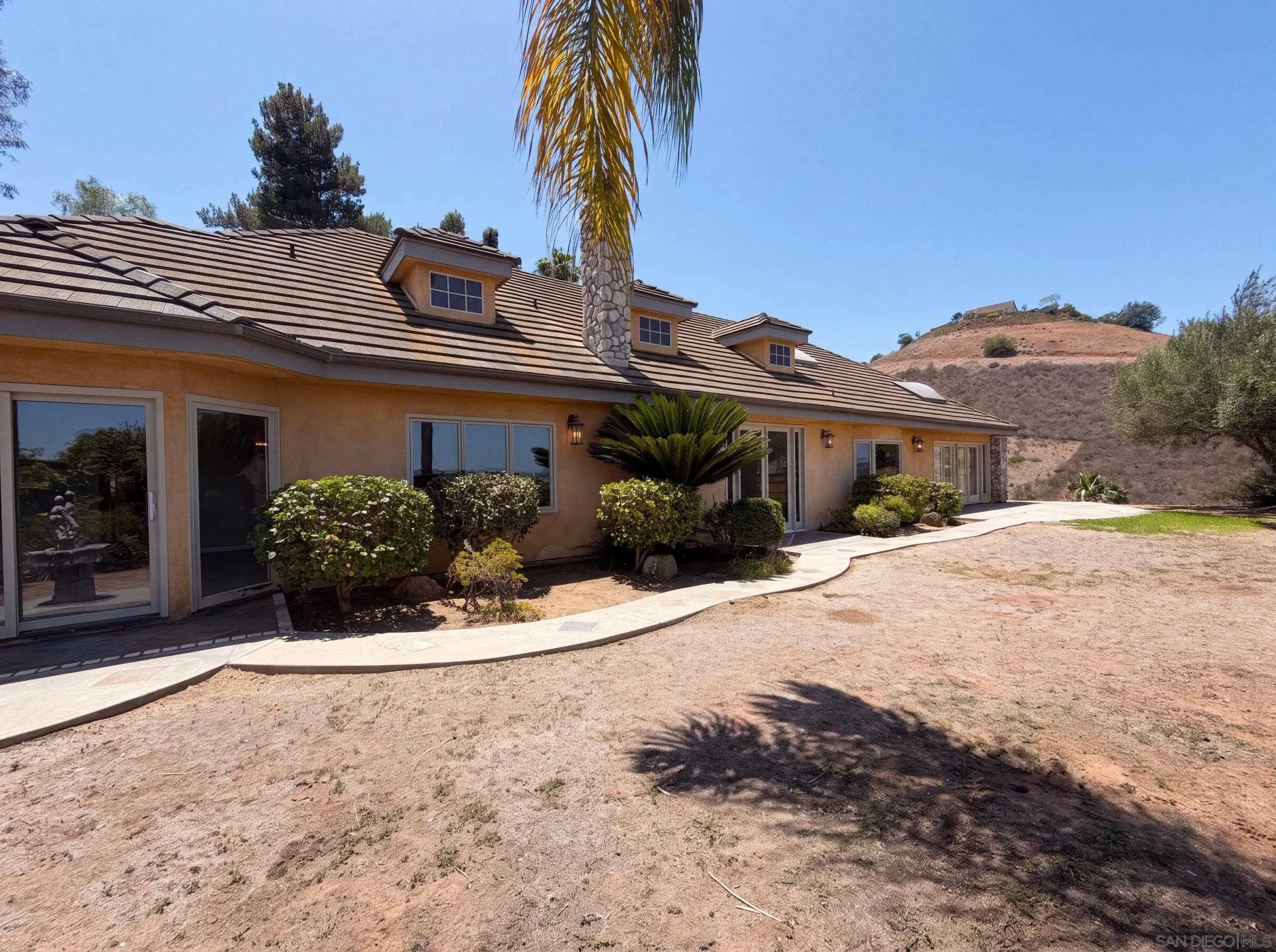 30181 Via Maria Elena, Bonsall, CA 92003 - Photo 5 of 35, Bonsall, CA