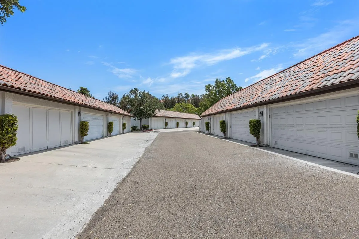 16424 Avenida Venusto Unit E, San Diego, CA 92128 - Photo 4 of 36, San Diego, CA