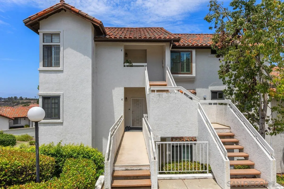 16424 Avenida Venusto Unit E, San Diego, CA 92128 - Main photo, San Diego, CA