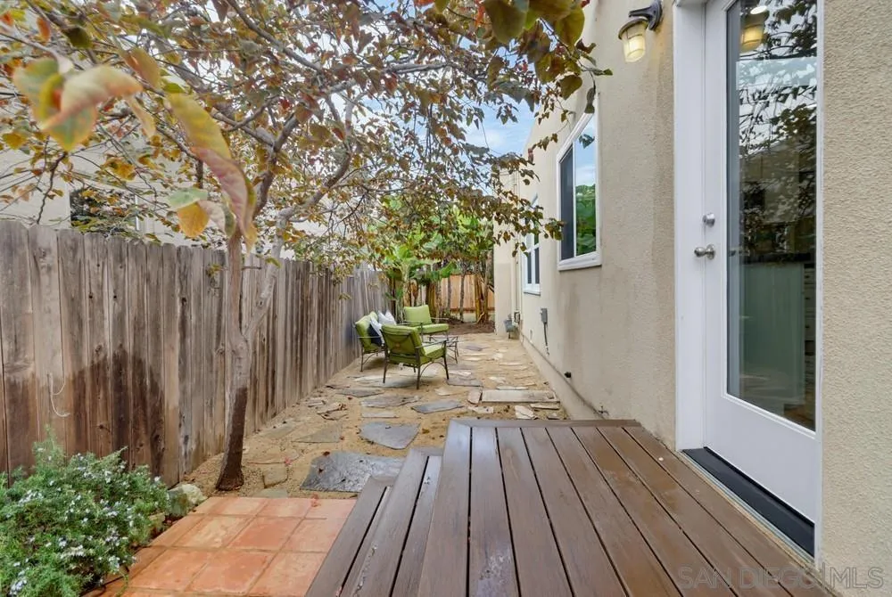 https://cdn.realtyfeed.com/cdn/127/260017818/384fcf1c75df59702162e50463987511.webp