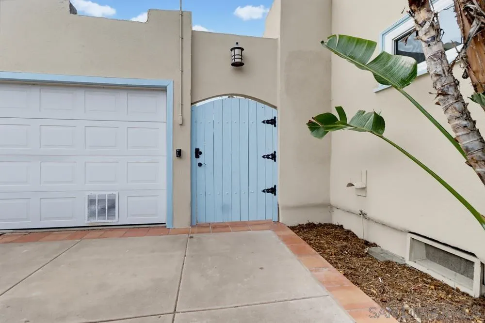 https://cdn.realtyfeed.com/cdn/127/260017818/df699cf369acee263f09afef9dcd9060.webp