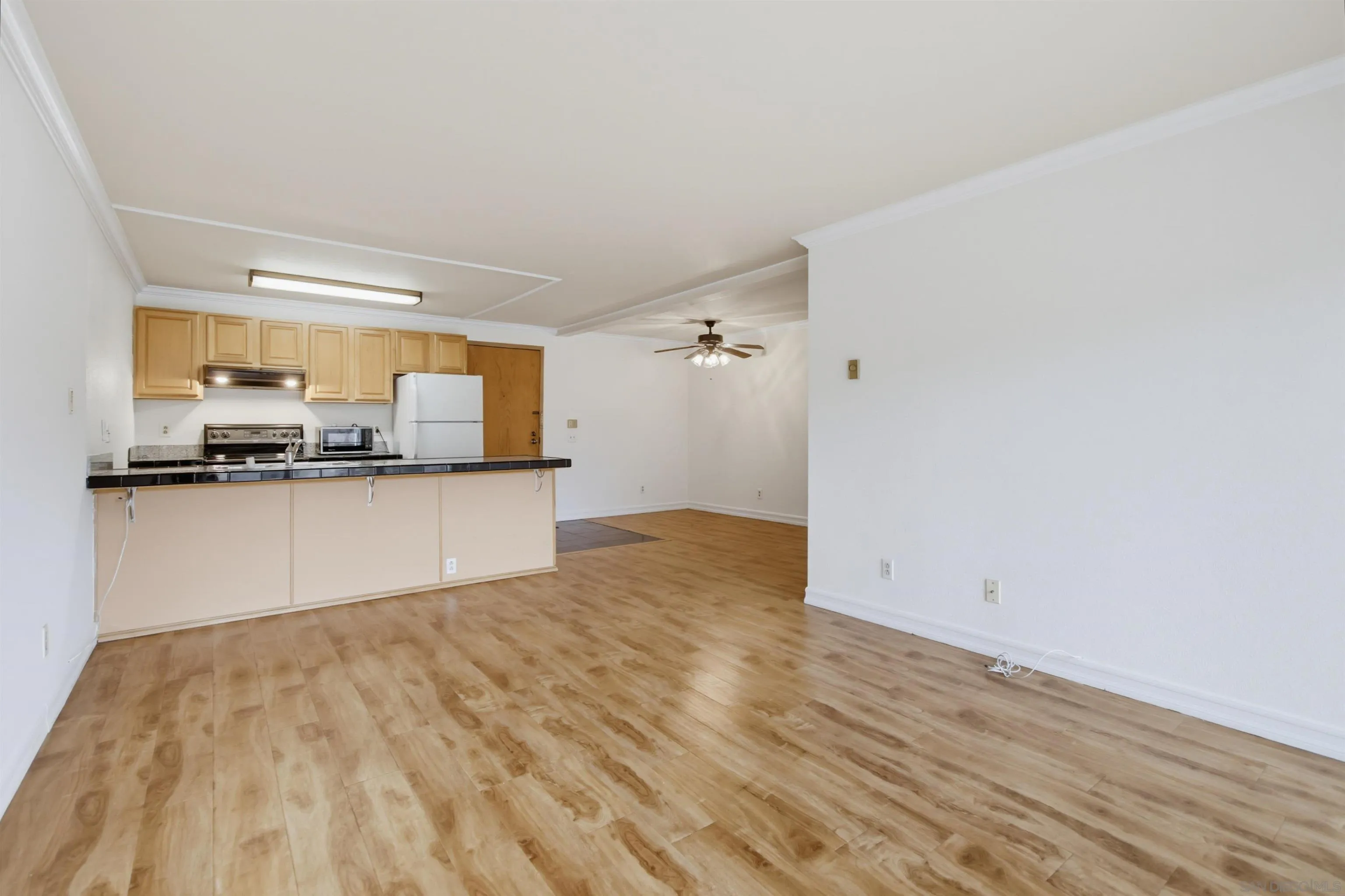 8332 Regents Rd Unit B, San Diego, CA 92122 - Photo 5 of 25, San Diego, CA