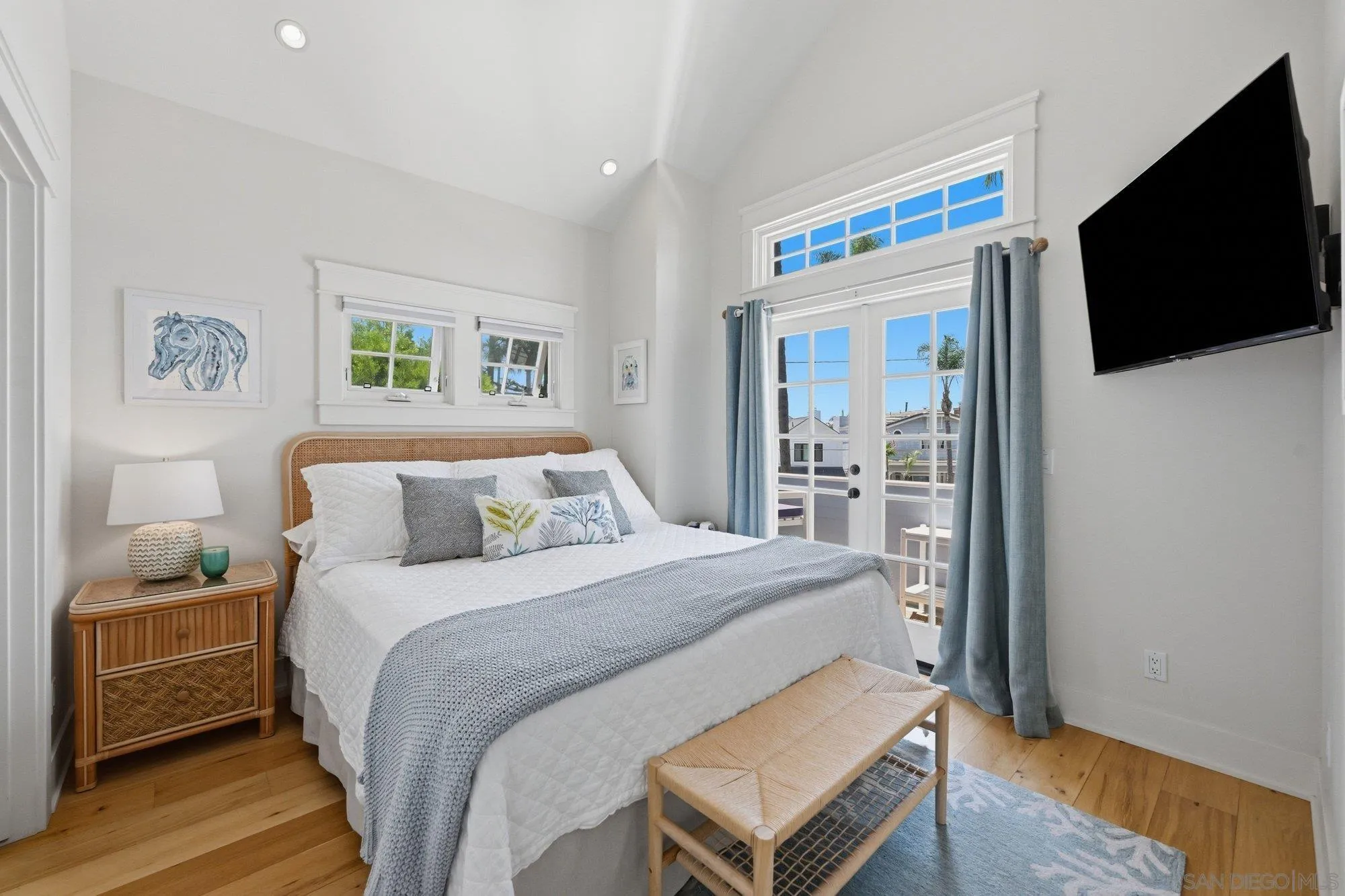 https://cdn.realtyfeed.com/cdn/127/260017824/3347c6ff320aaacb7f5736713122dc36.webp