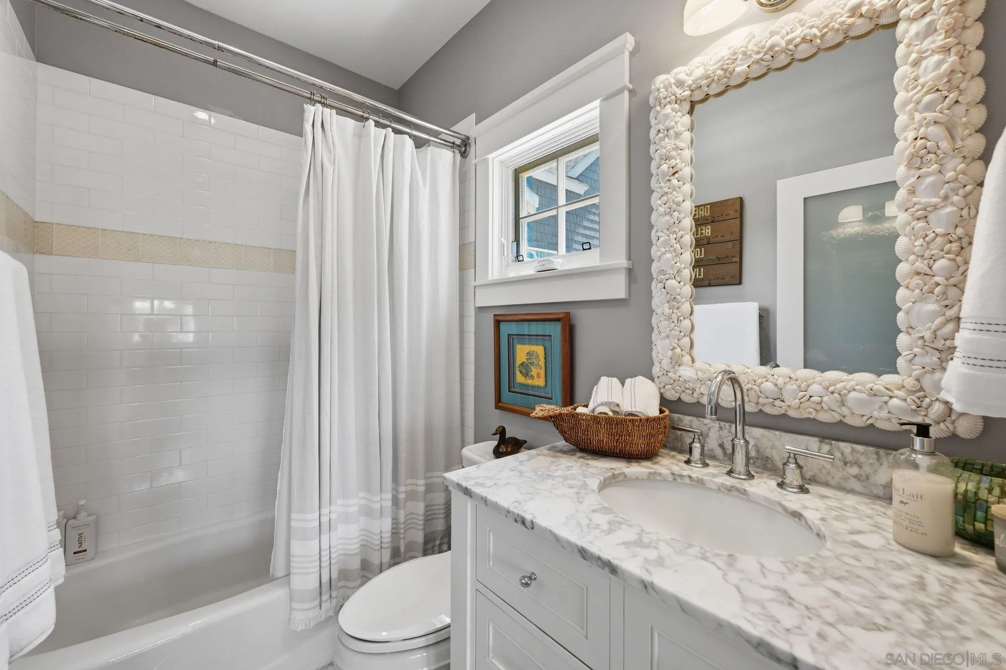 https://cdn.realtyfeed.com/cdn/127/260017824/44ce93b02a9827b2e205f5f9c09de82d.webp