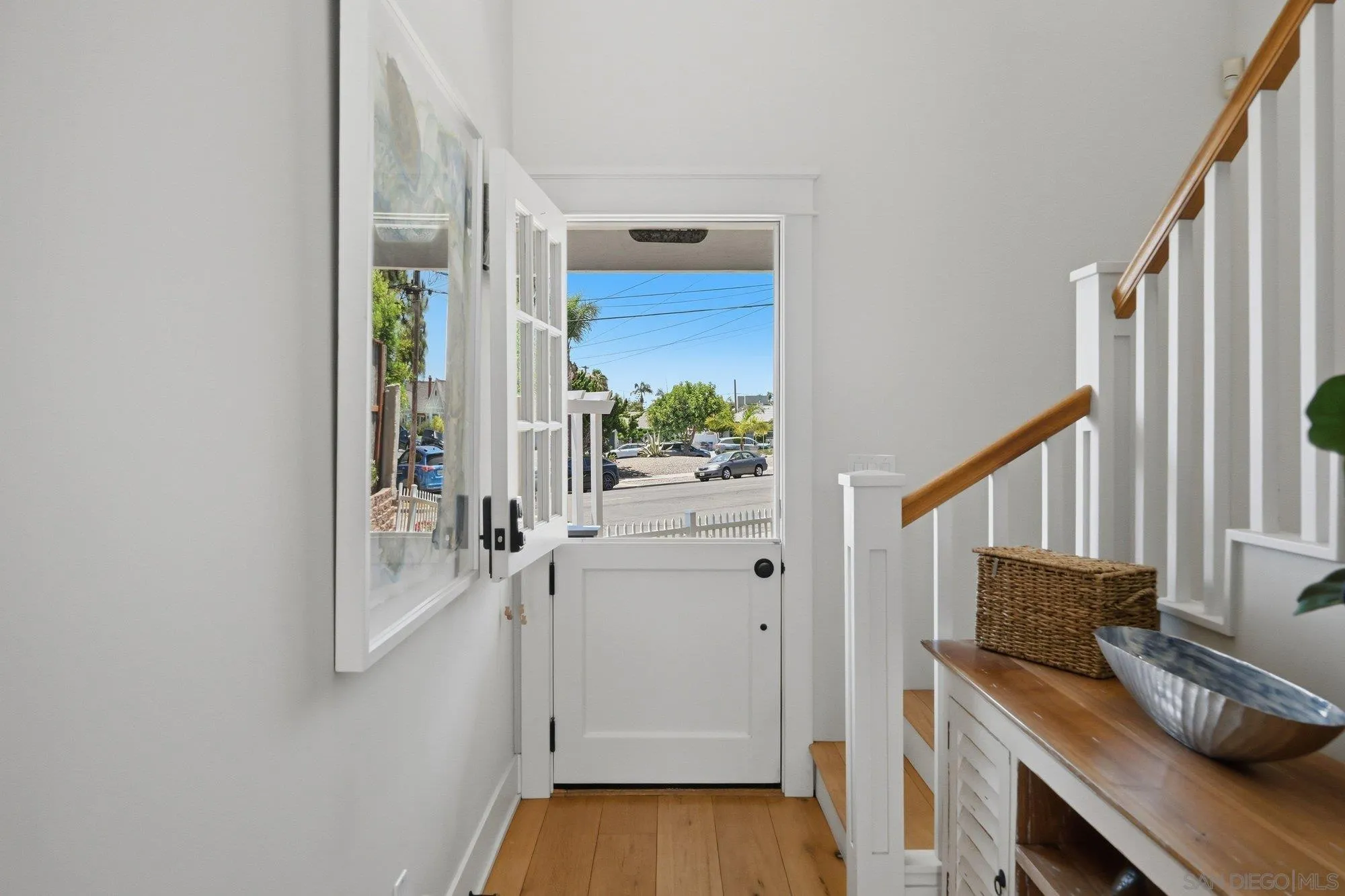 https://cdn.realtyfeed.com/cdn/127/260017824/4910b04c38941311729f81fa06e5c1ec.webp