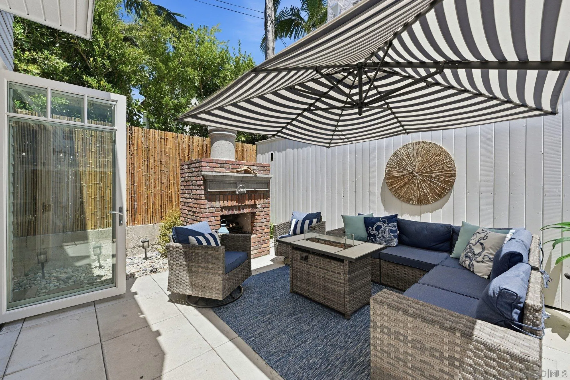https://cdn.realtyfeed.com/cdn/127/260017824/9f3f16ea093d3adf6a957faa00500374.webp
