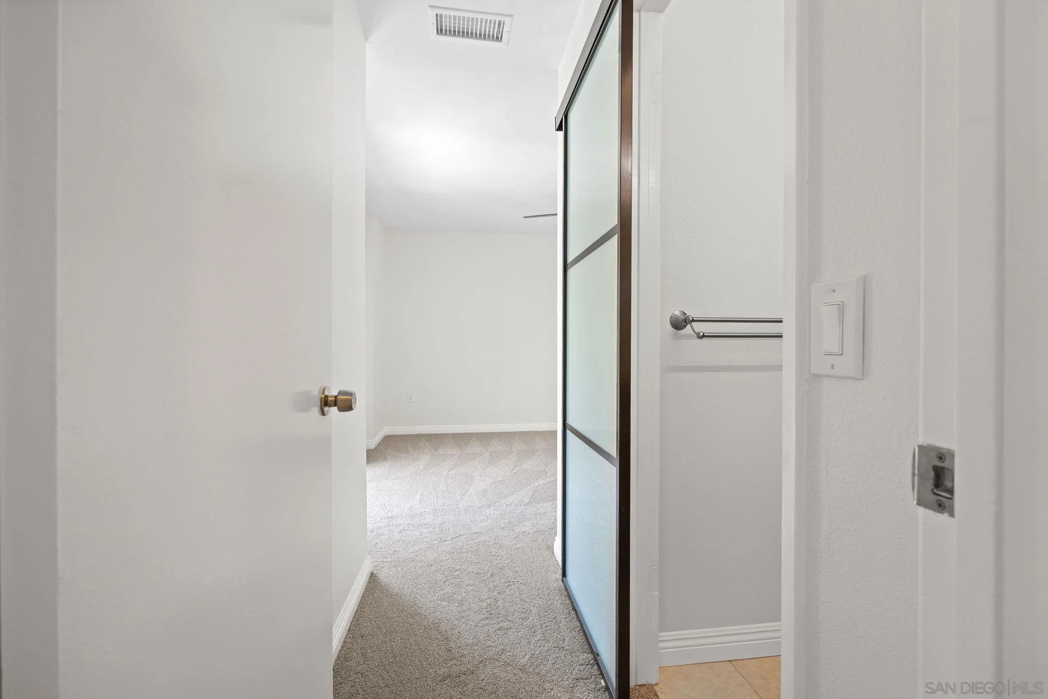 Photo #15: 260017828 Listing: Photo #15