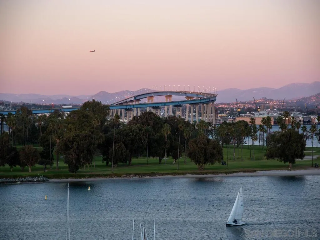 Coronado, CA 92118