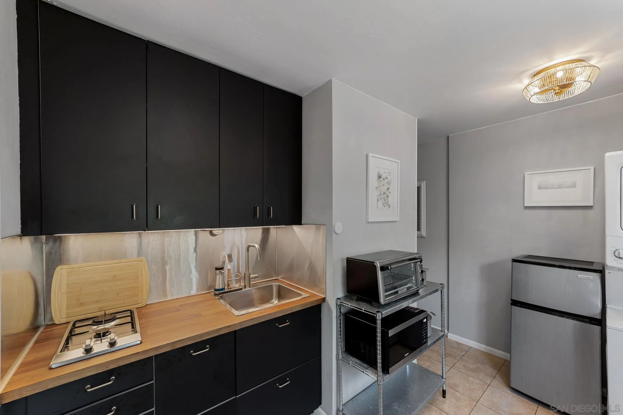 https://cdn.realtyfeed.com/cdn/127/260017836/359df252ba6b32ba0ff872d74032e13d.webp