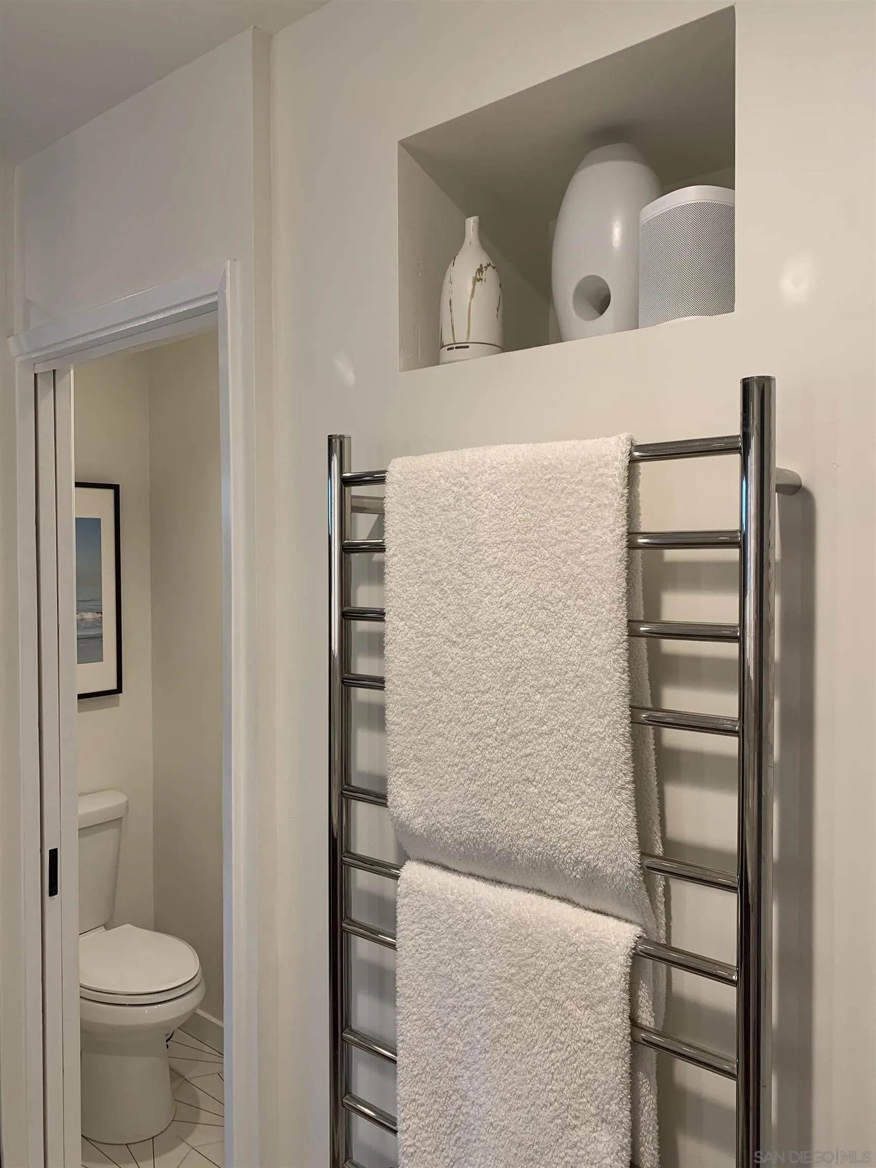https://cdn.realtyfeed.com/cdn/127/260017836/3e7163eef31b40fede6569715c505031.webp