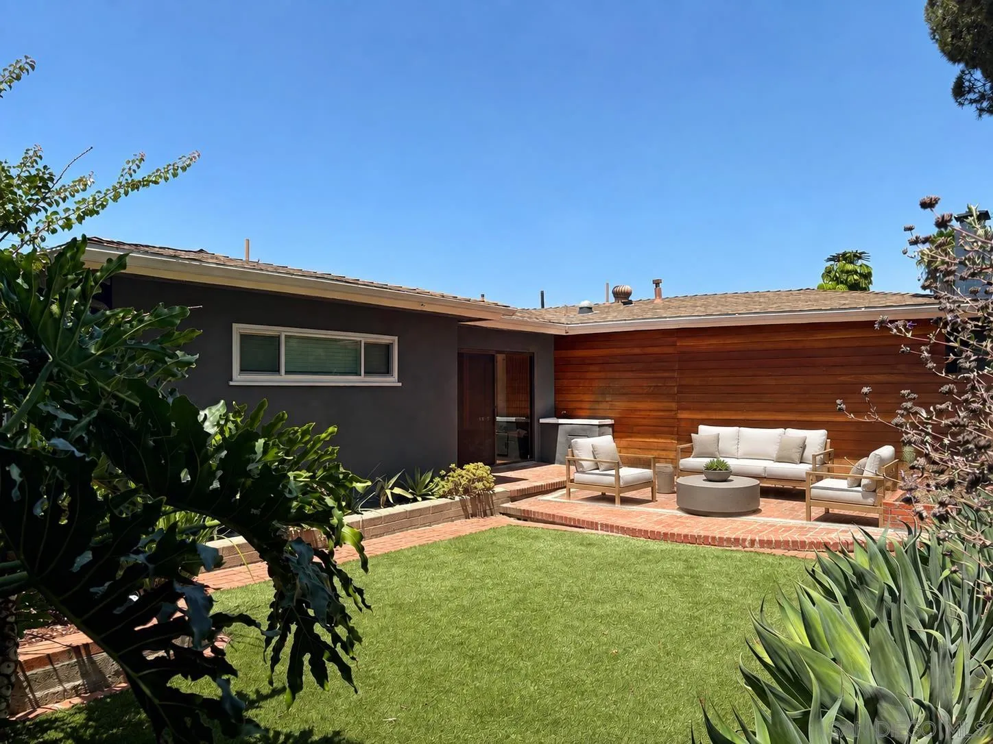 https://cdn.realtyfeed.com/cdn/127/260017836/7656d5eaeb1971825dfd997c0cd72de3.webp