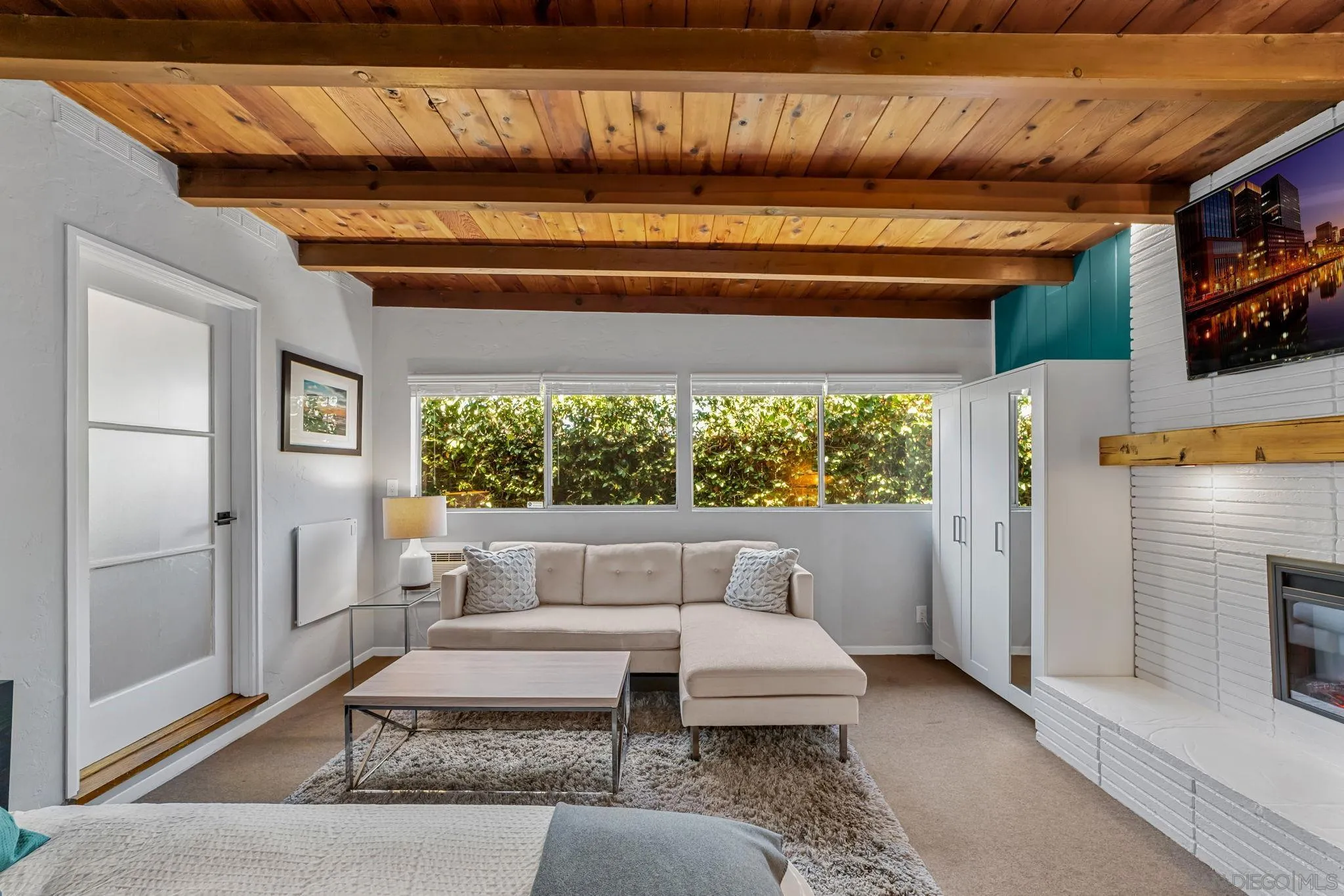 https://cdn.realtyfeed.com/cdn/127/260017836/cd41e53be58e8bc9148421b31b5b01d0.webp