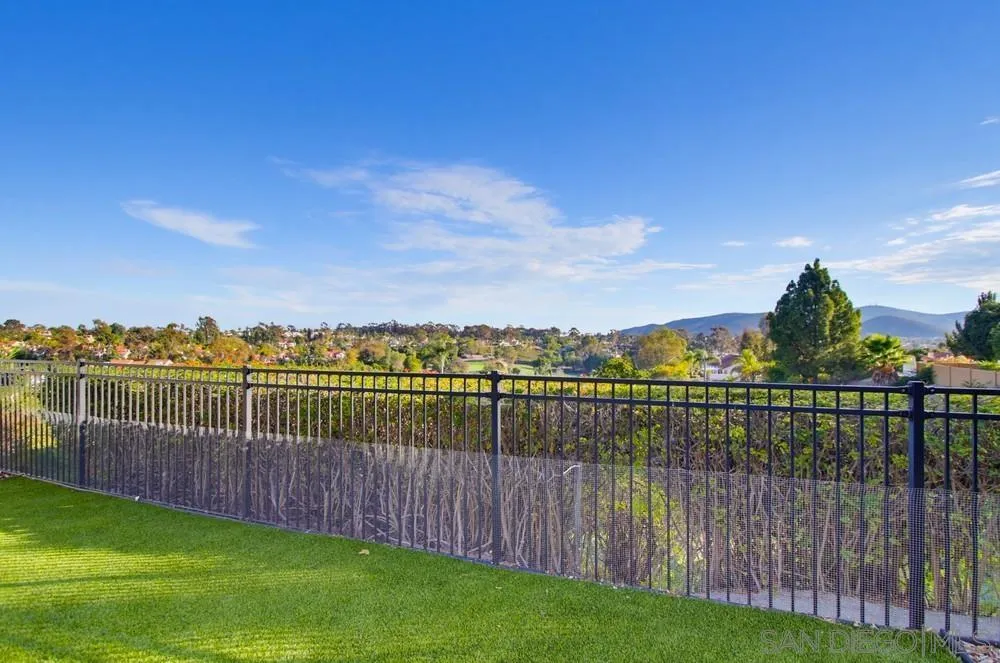 https://cdn.realtyfeed.com/cdn/127/260017841/40f9f4e038bf50a1d33efd8dfac297d2.webp