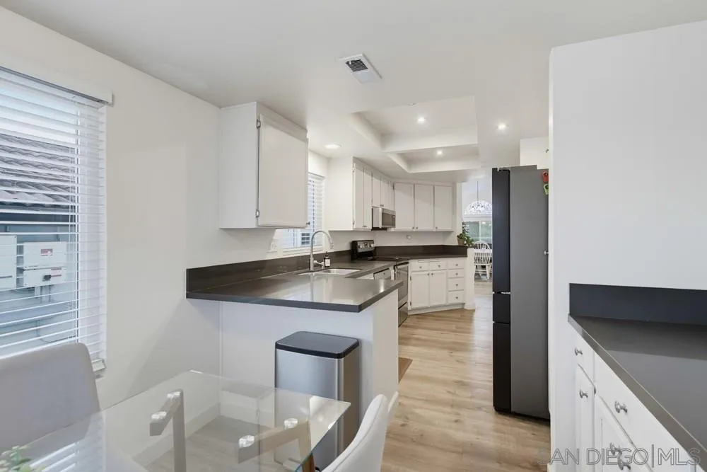 https://cdn.realtyfeed.com/cdn/127/260017841/4f5a63e91f4257403488898b264885cc.webp