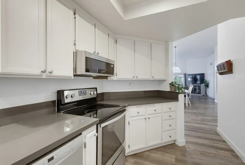 https://cdn.realtyfeed.com/cdn/127/260017841/90326594aef06d30c05be160593c41b0.webp