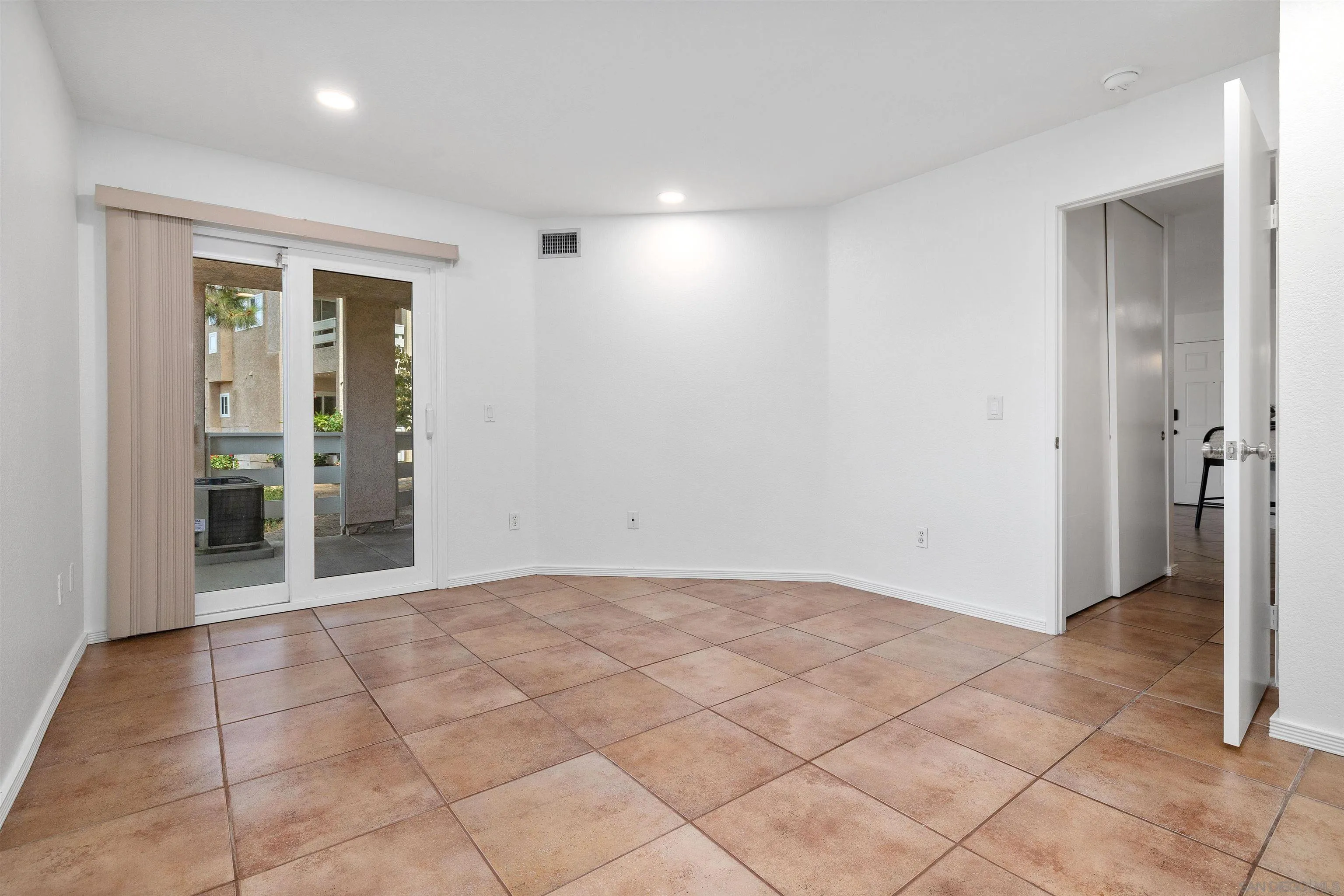 Photo #35: 260017845 Listing: Photo #35