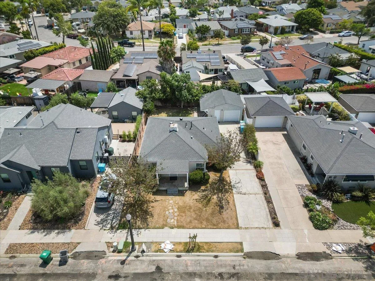 https://cdn.realtyfeed.com/cdn/127/260017850/bdcb07c7be9e999ee848c9f11ada4caf.webp