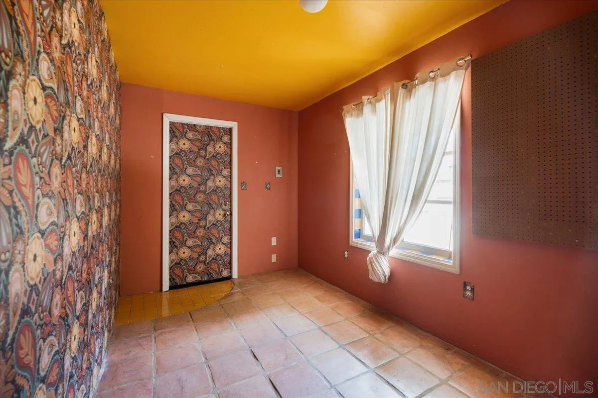 https://cdn.realtyfeed.com/cdn/127/260017850/f21179ac1490f2aafd43f5f33d18124a.webp