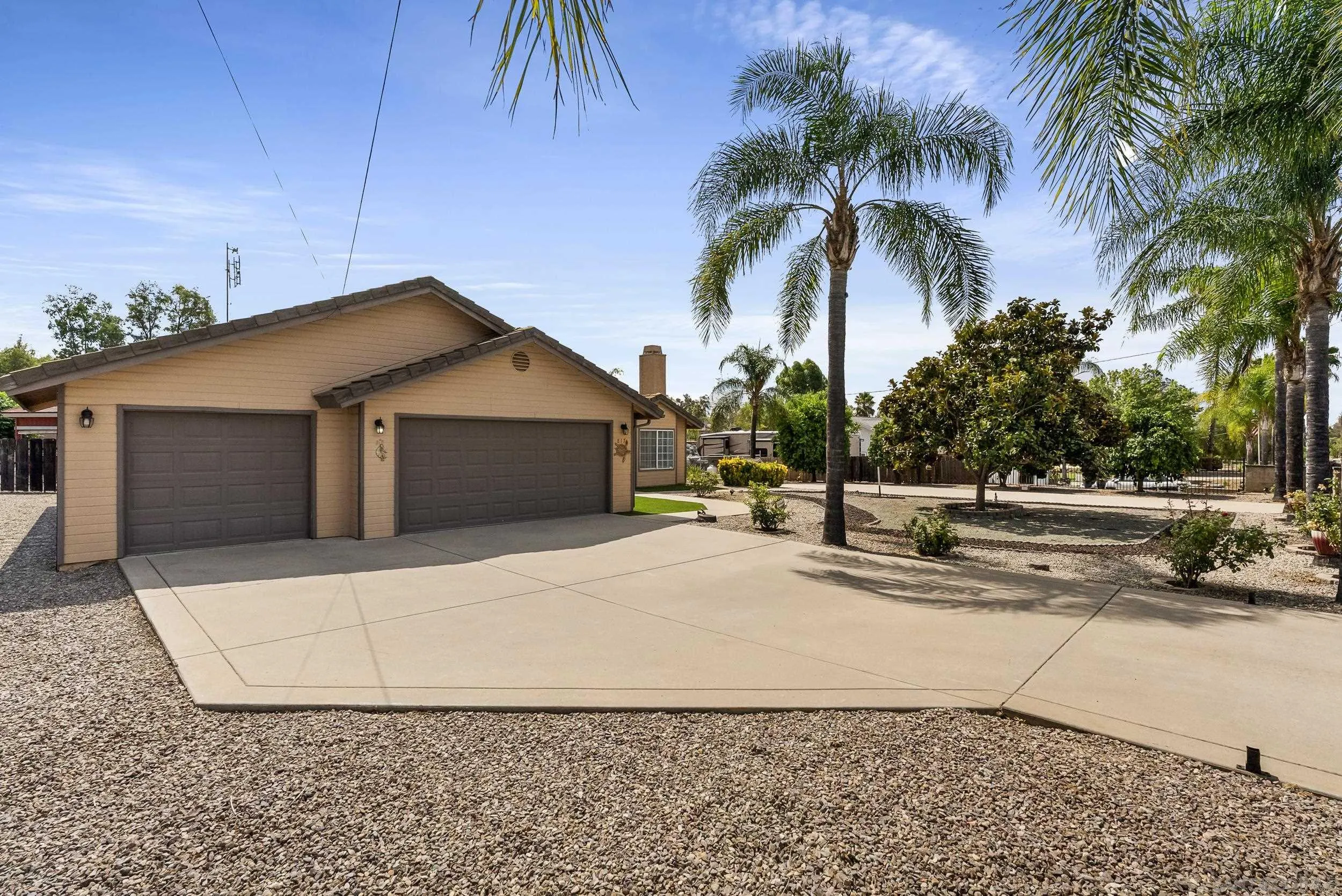 817 Davis, Ramona, CA 92065 - Main photo, Ramona, CA