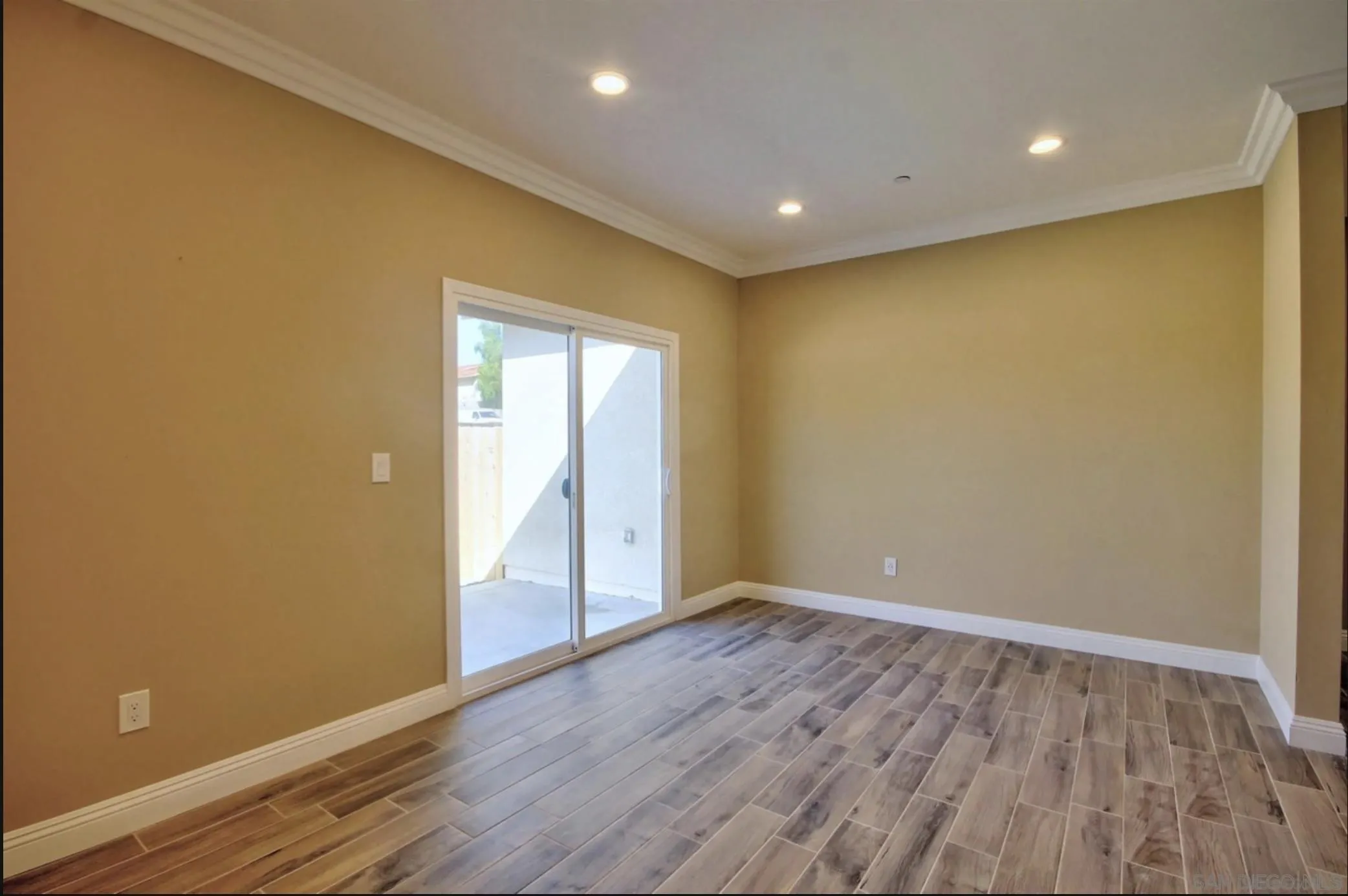 https://cdn.realtyfeed.com/cdn/127/260017855/1f848d64ebb3b89672e60477f2e4f455.webp