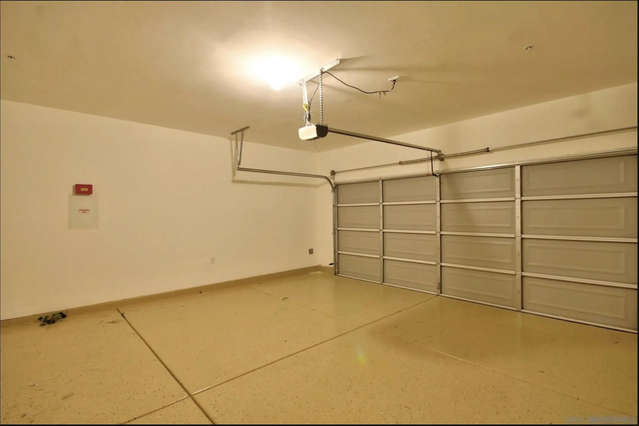 https://cdn.realtyfeed.com/cdn/127/260017855/c9b93e4c2c262c6946a2010402415d9e.webp