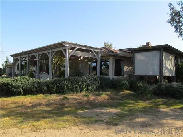https://cdn.realtyfeed.com/cdn/127/260017859/6cf4f6c20607006b6437418b24cd9cd6.webp