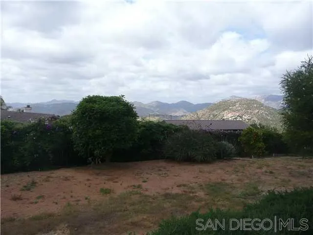 https://cdn.realtyfeed.com/cdn/127/260017859/6ea0eec2919e27d3c0b324d13e74fad1.webp